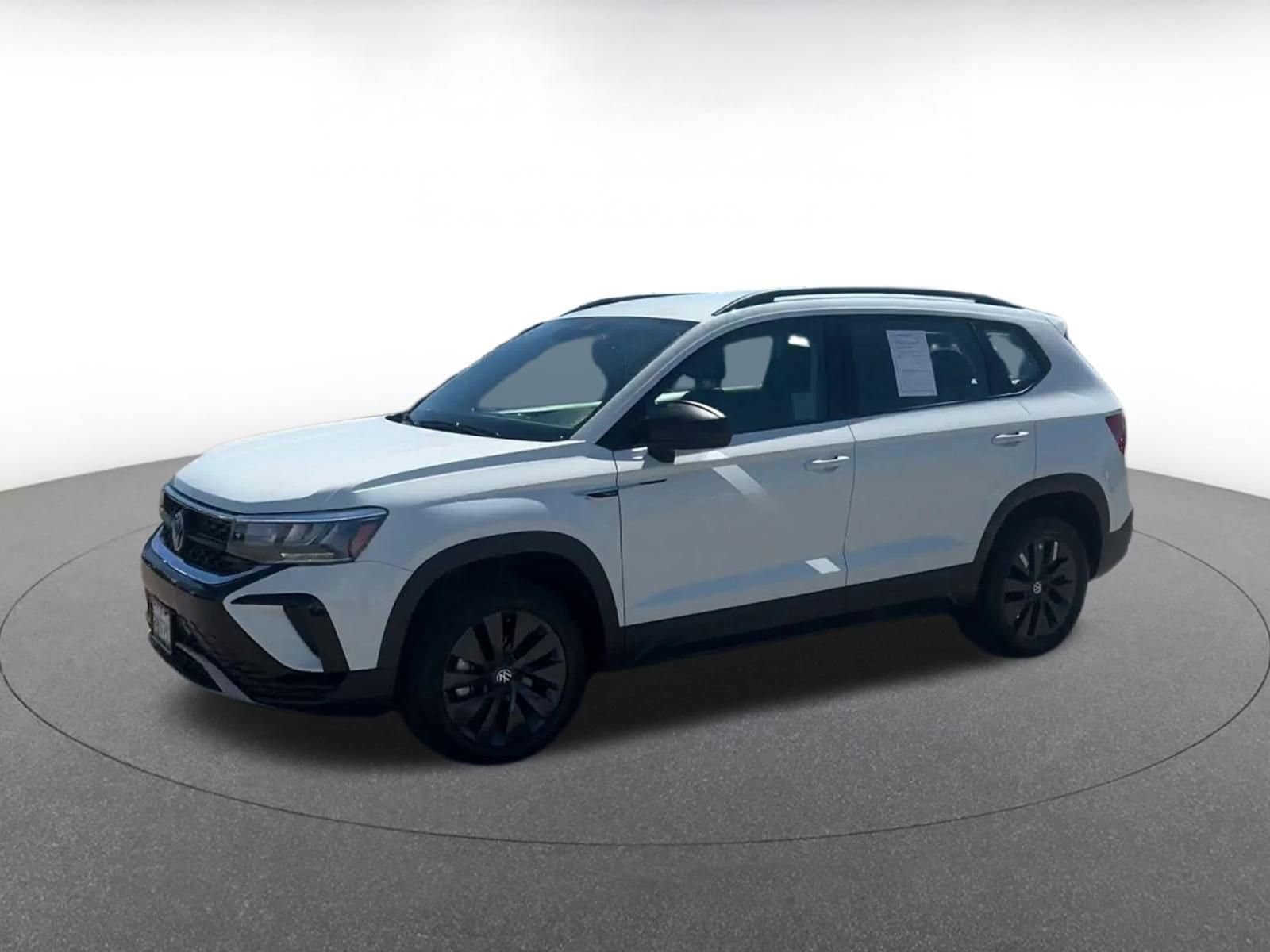 Thumbnail: 2024 Volkswagen Taos - 7