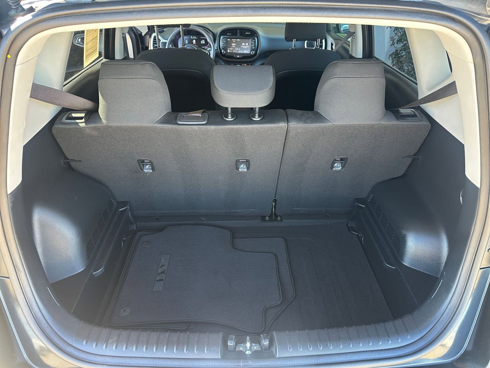 Thumbnail: 2025 Kia Soul - 29