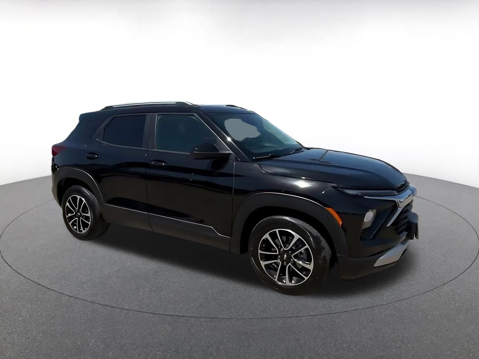Thumbnail: 2025 Chevrolet TrailBlazer - 2