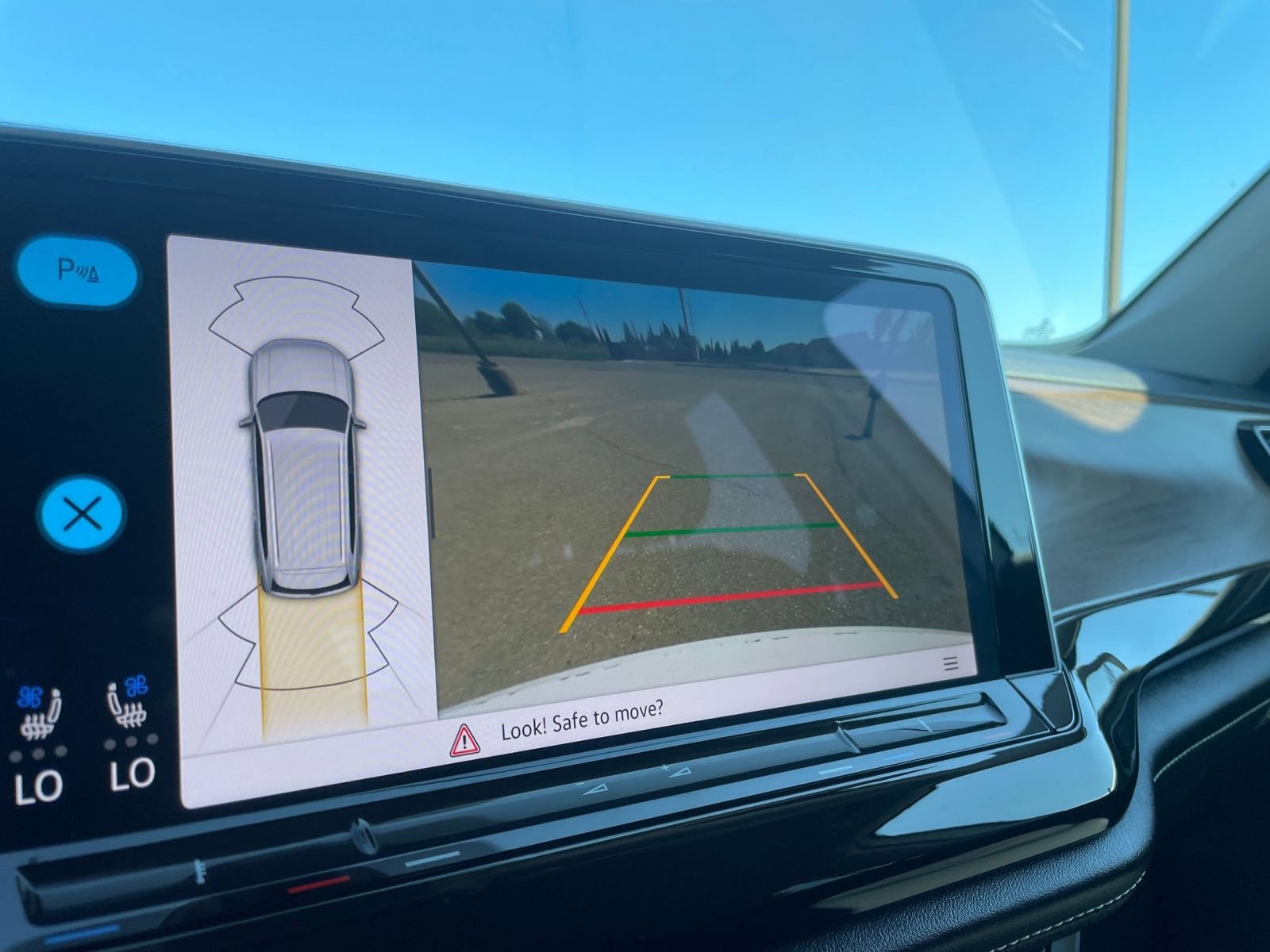 Thumbnail: 2025 Volkswagen Atlas - 25