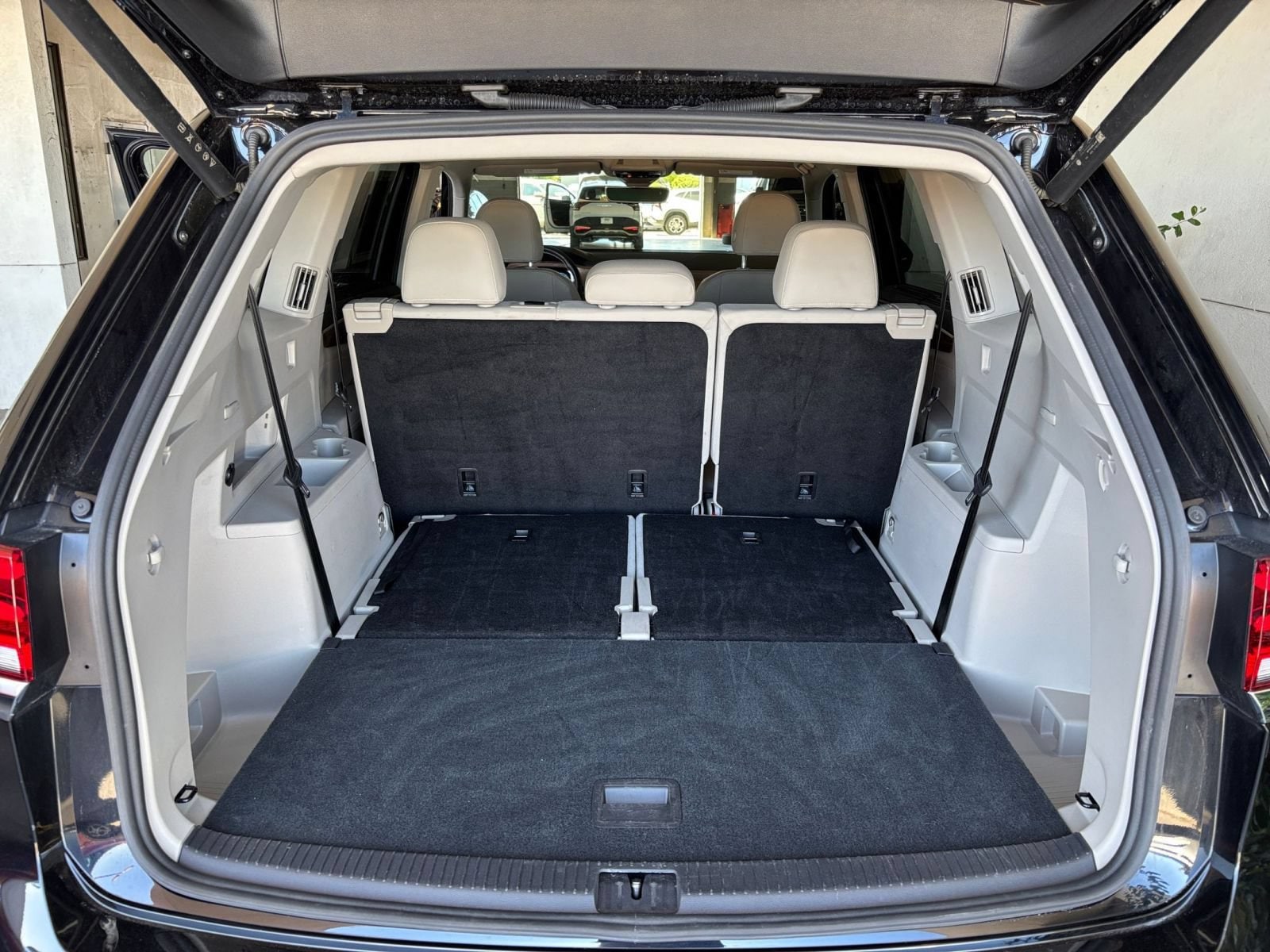 Thumbnail: 2026 Volkswagen Atlas - 34