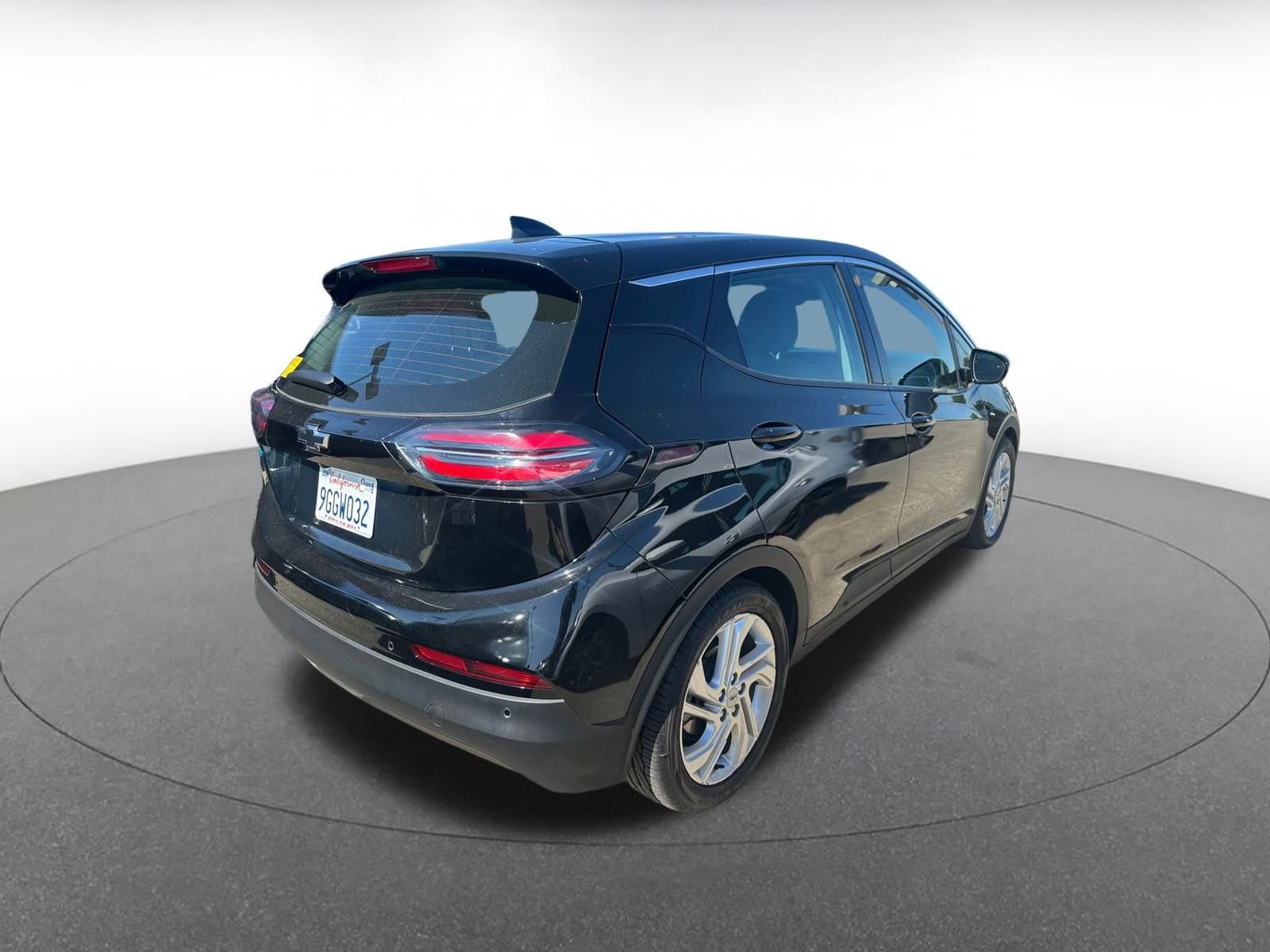 Thumbnail: 2023 Chevrolet Bolt EV - 5