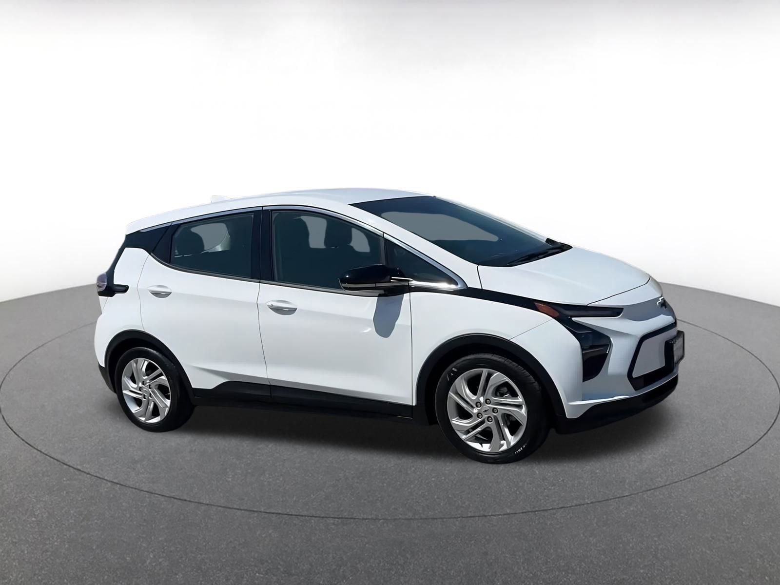 Thumbnail: 2023 Chevrolet Bolt EV - 1