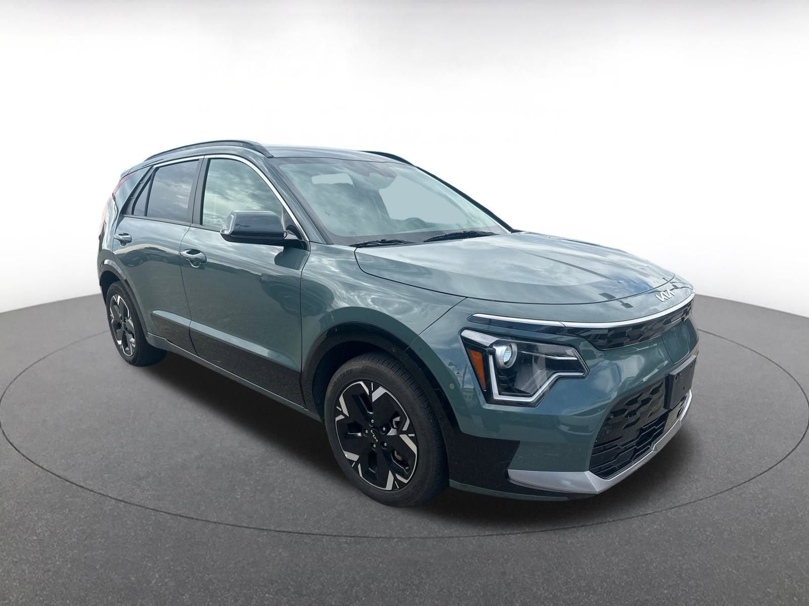 Thumbnail: 2023 Kia Niro - 1