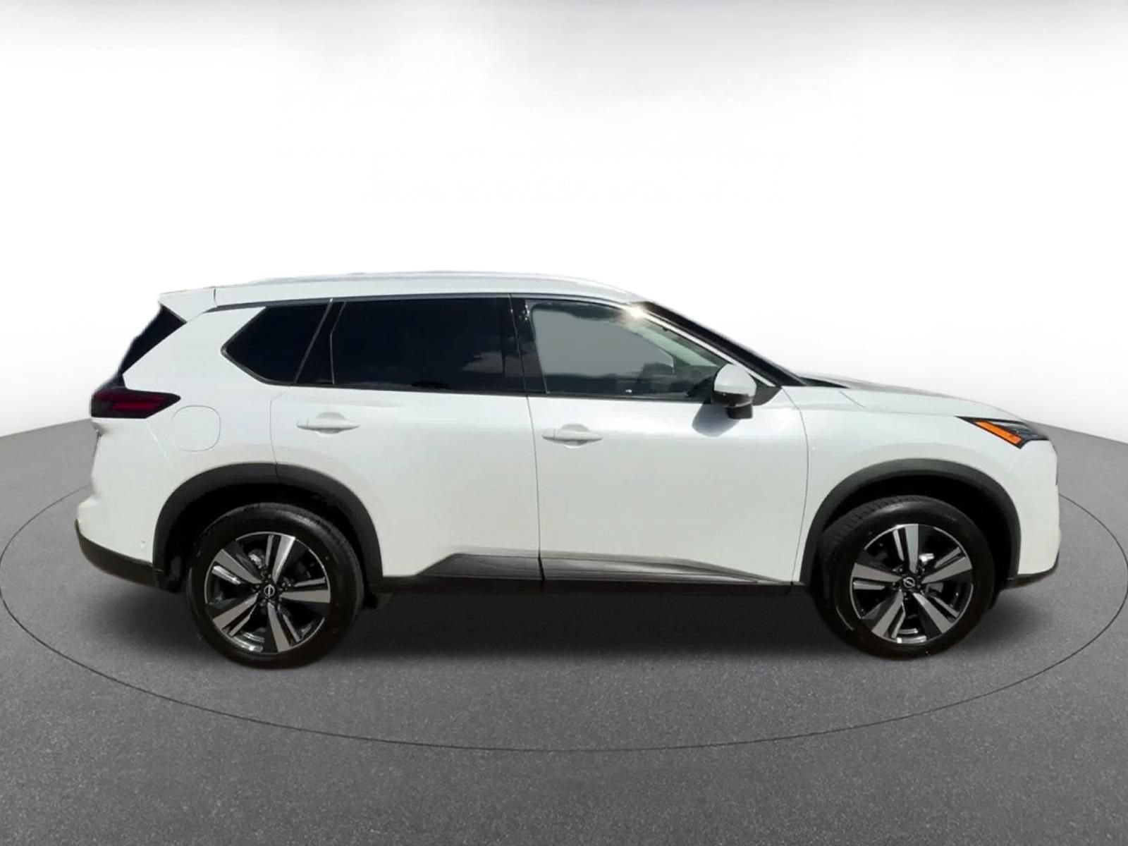 Thumbnail: 2026 Nissan Rogue - 15