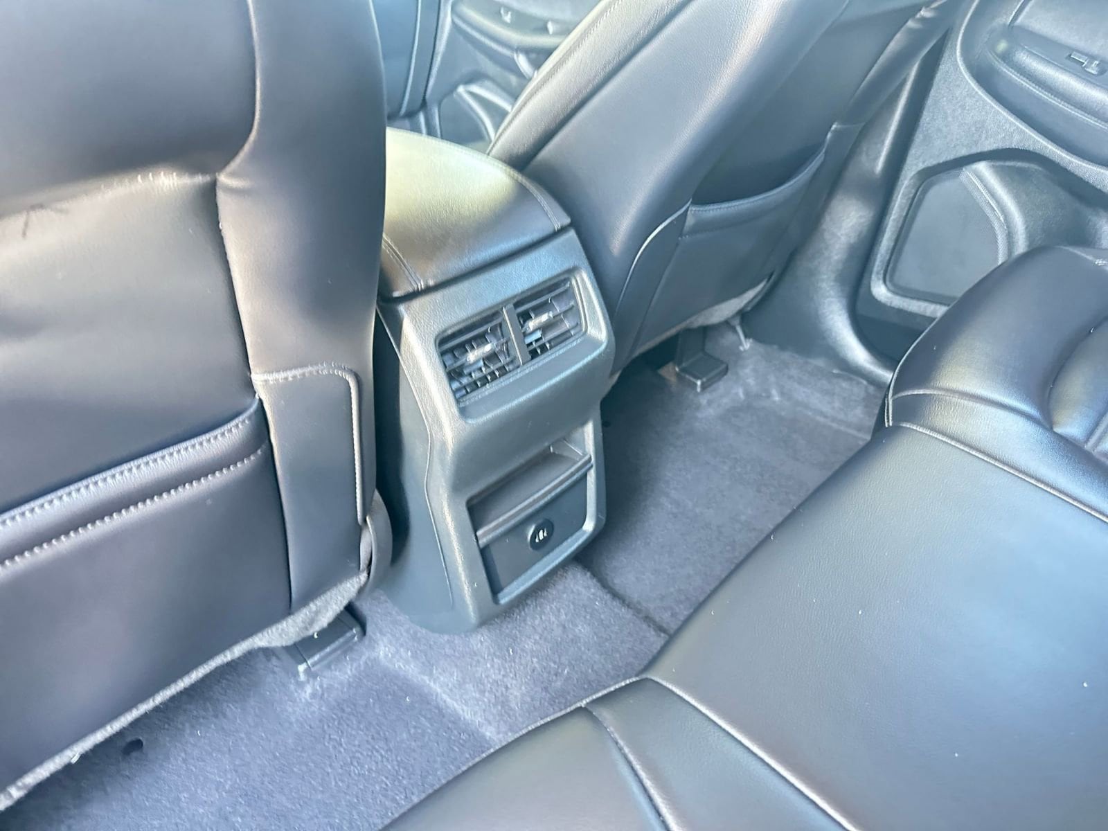 Thumbnail: 2024 Ford Edge - 25