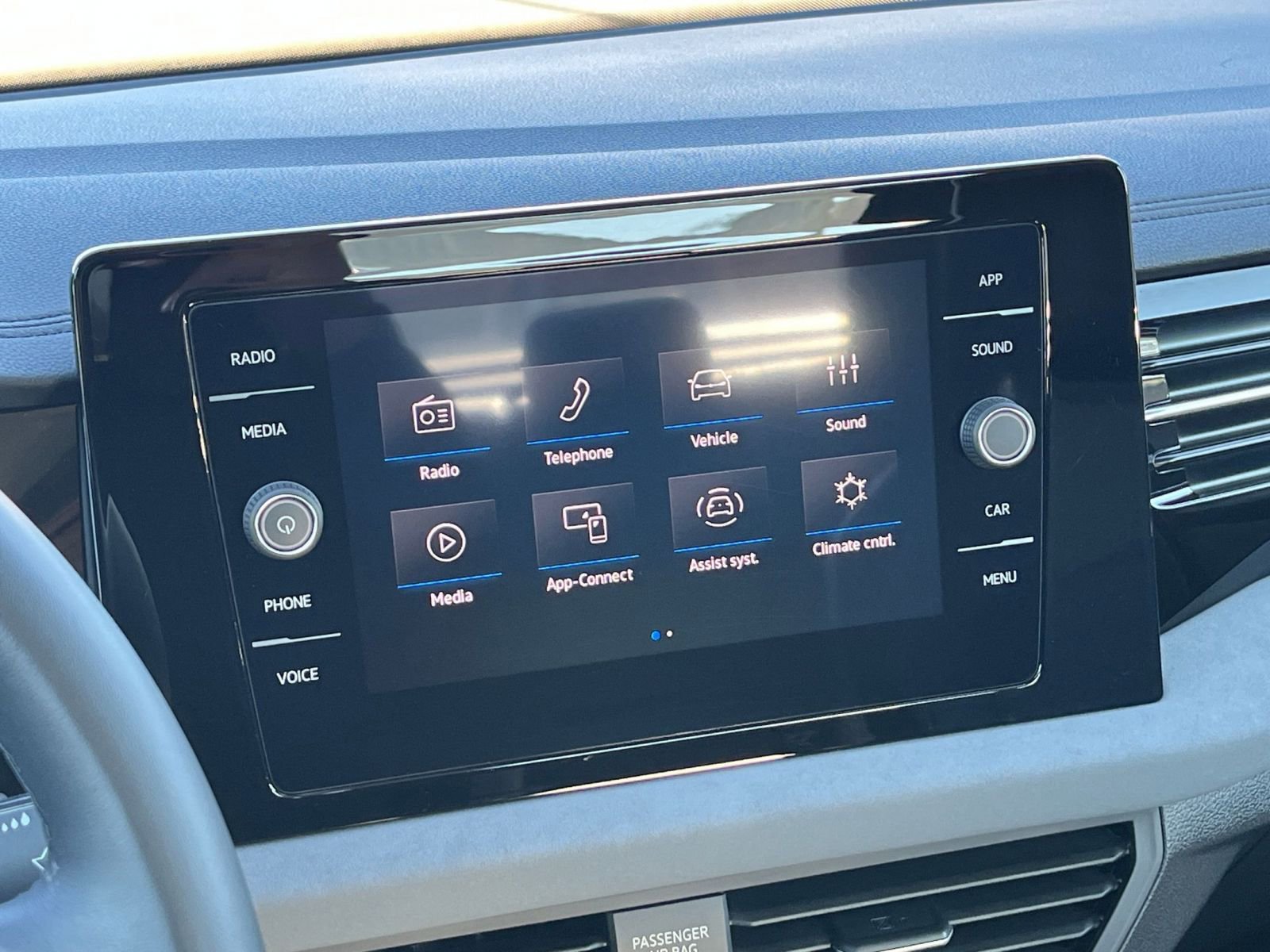 Thumbnail: 2025 Volkswagen Jetta - 21