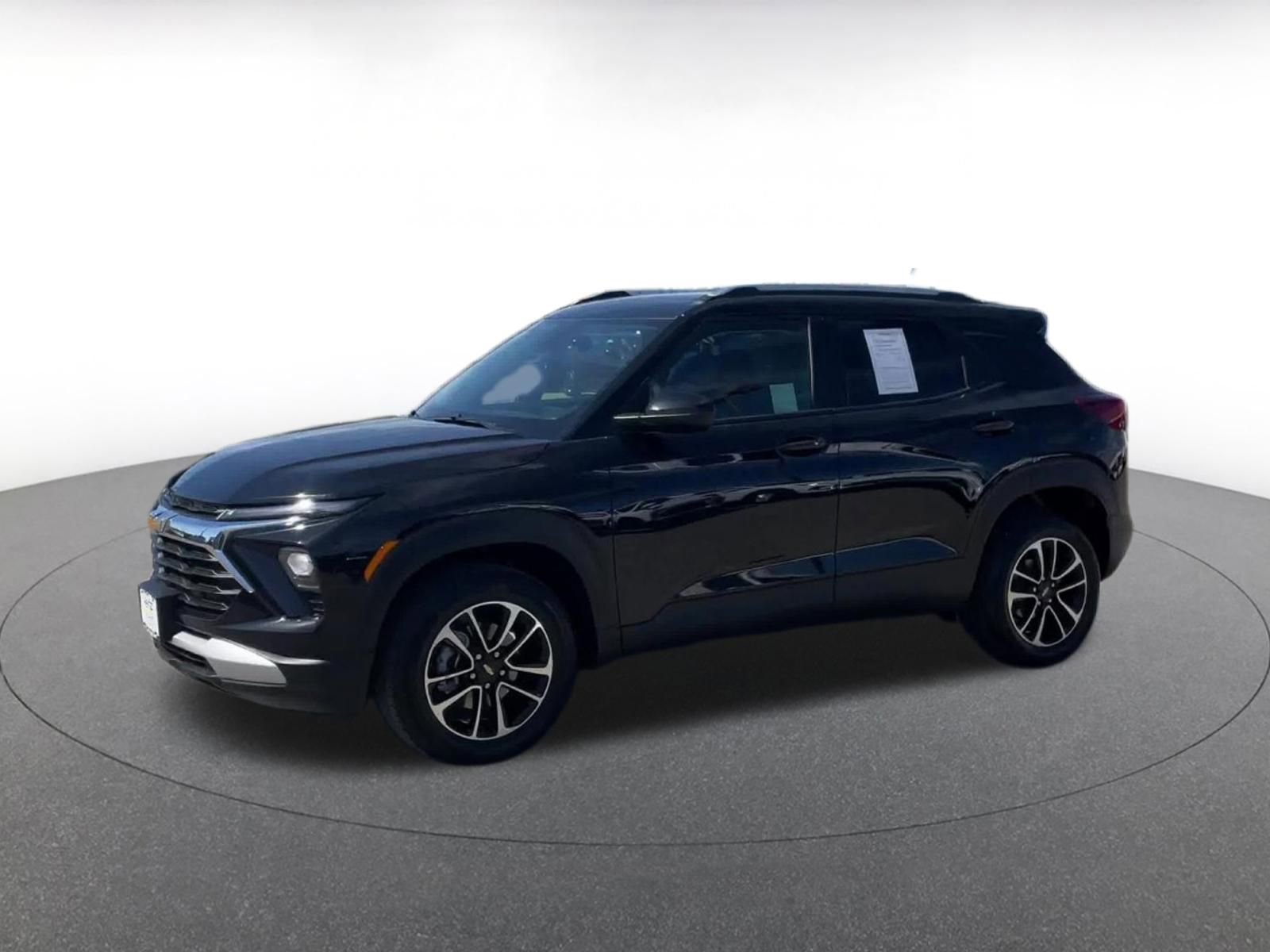 Thumbnail: 2025 Chevrolet TrailBlazer - 8