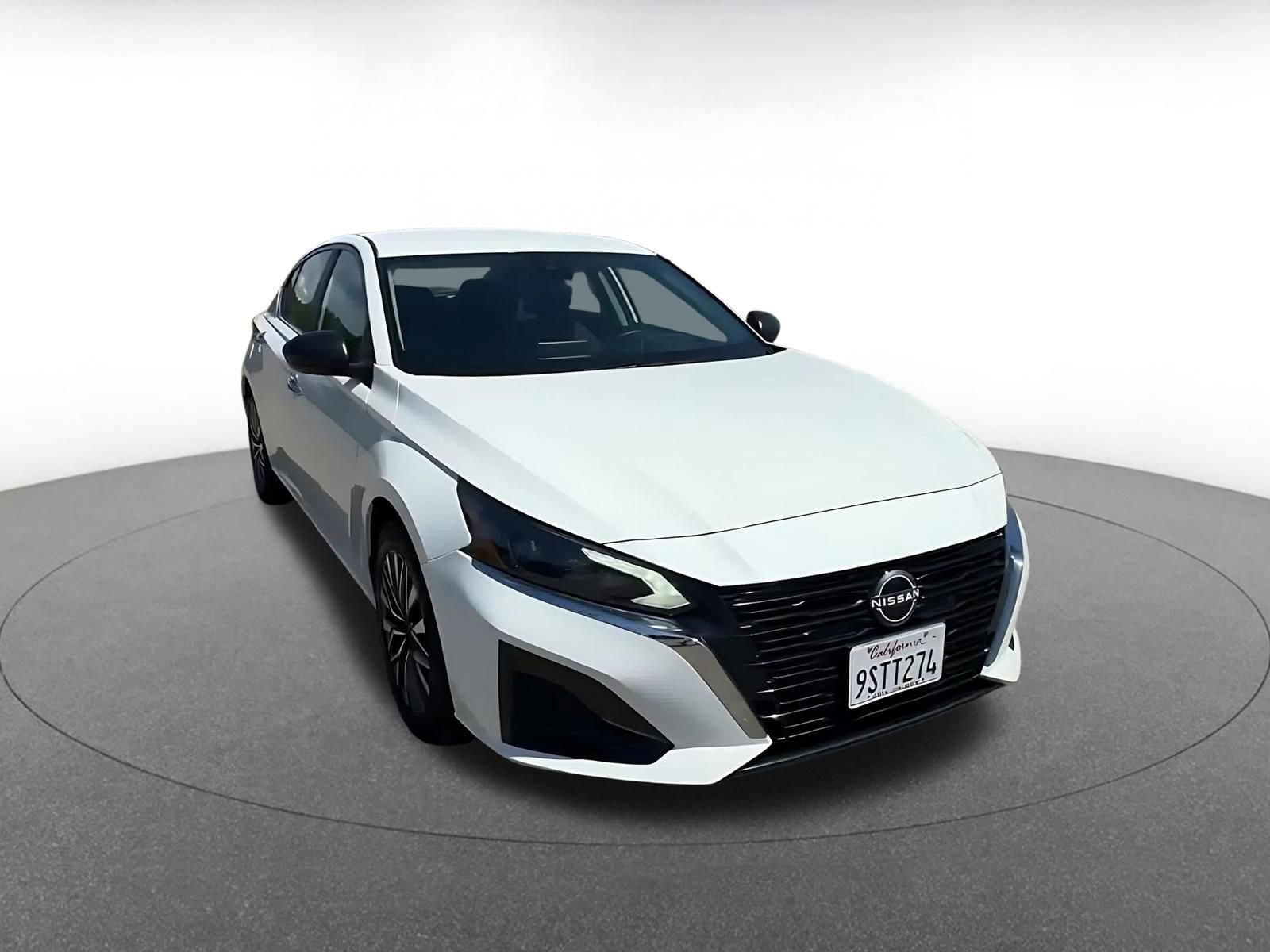Thumbnail: 2025 Nissan Altima - 3