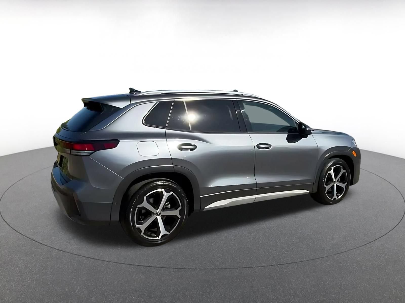 Thumbnail: 2026 Volkswagen Tiguan - 14