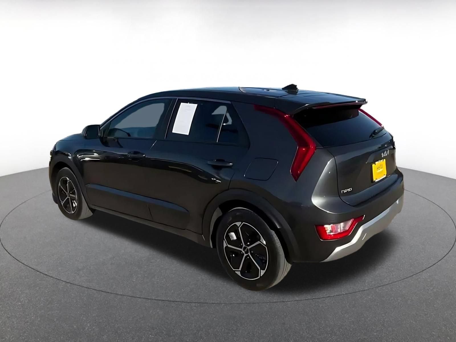 Thumbnail: 2026 Kia Niro - 8