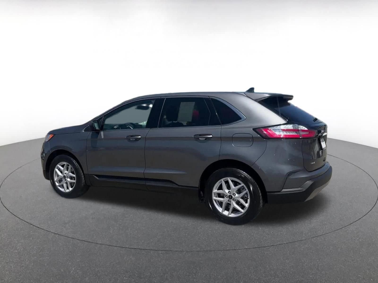 Thumbnail: 2024 Ford Edge - 10