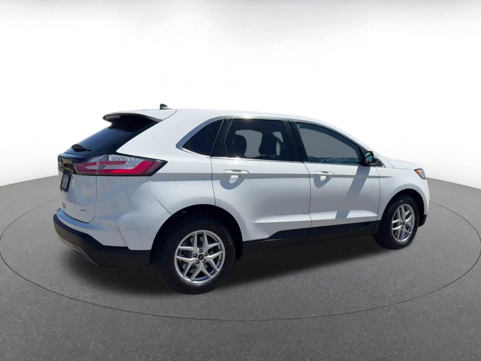 Thumbnail: 2024 Ford Edge - 13