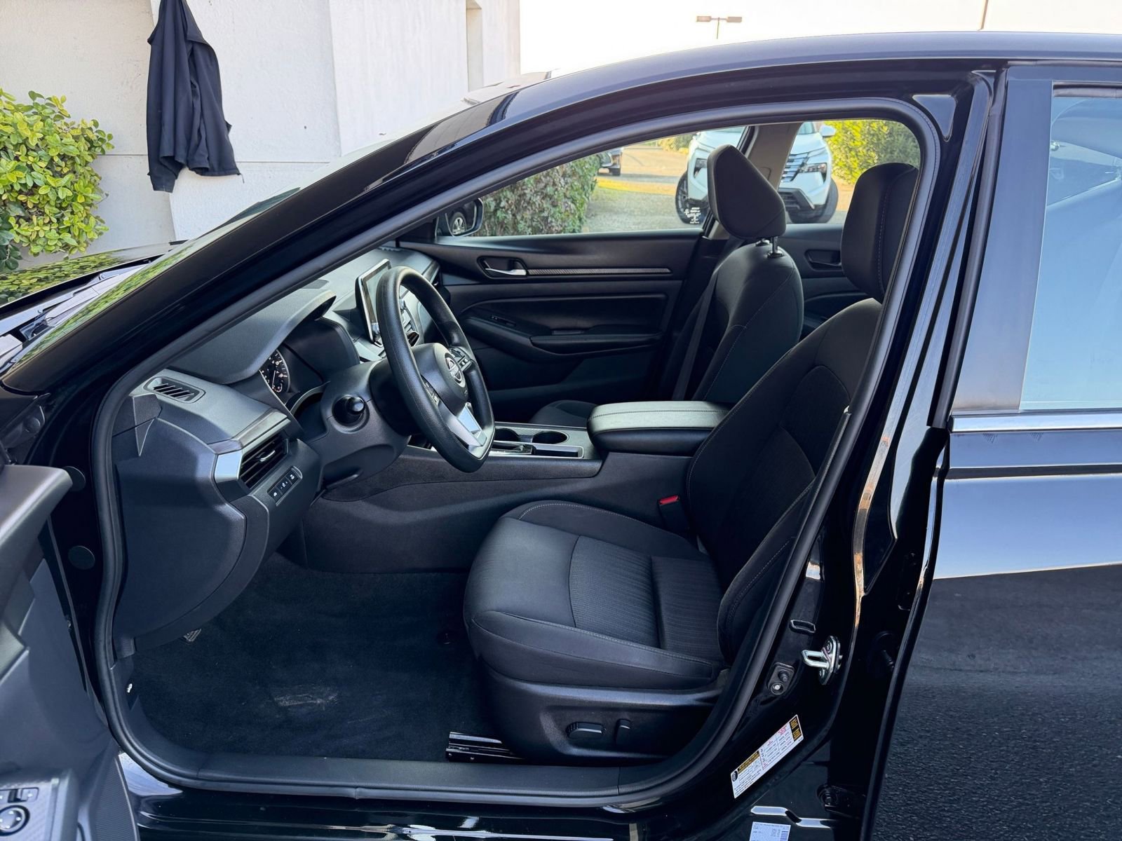 Thumbnail: 2025 Nissan Altima - 28