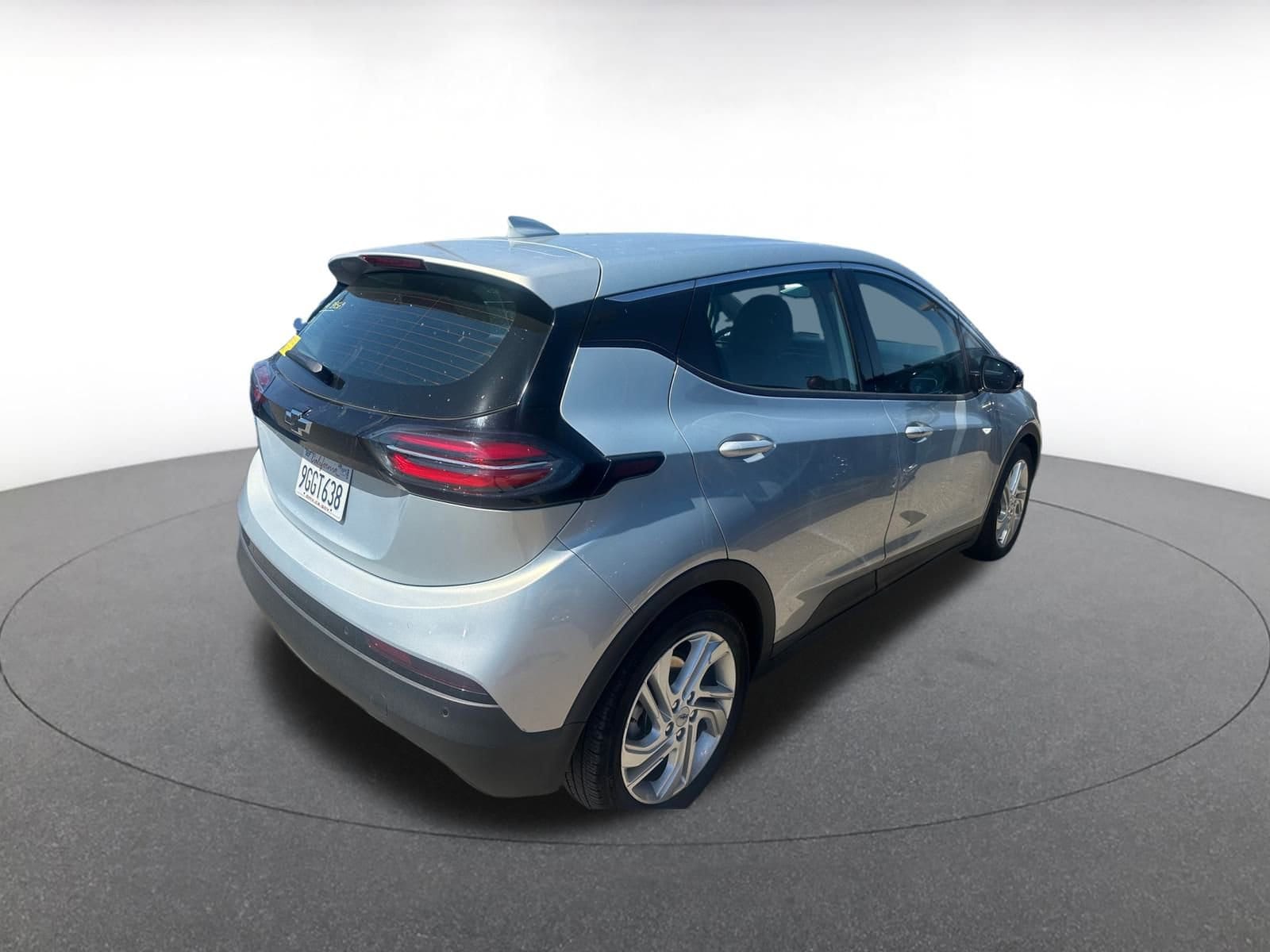 Thumbnail: 2023 Chevrolet Bolt EV - 5
