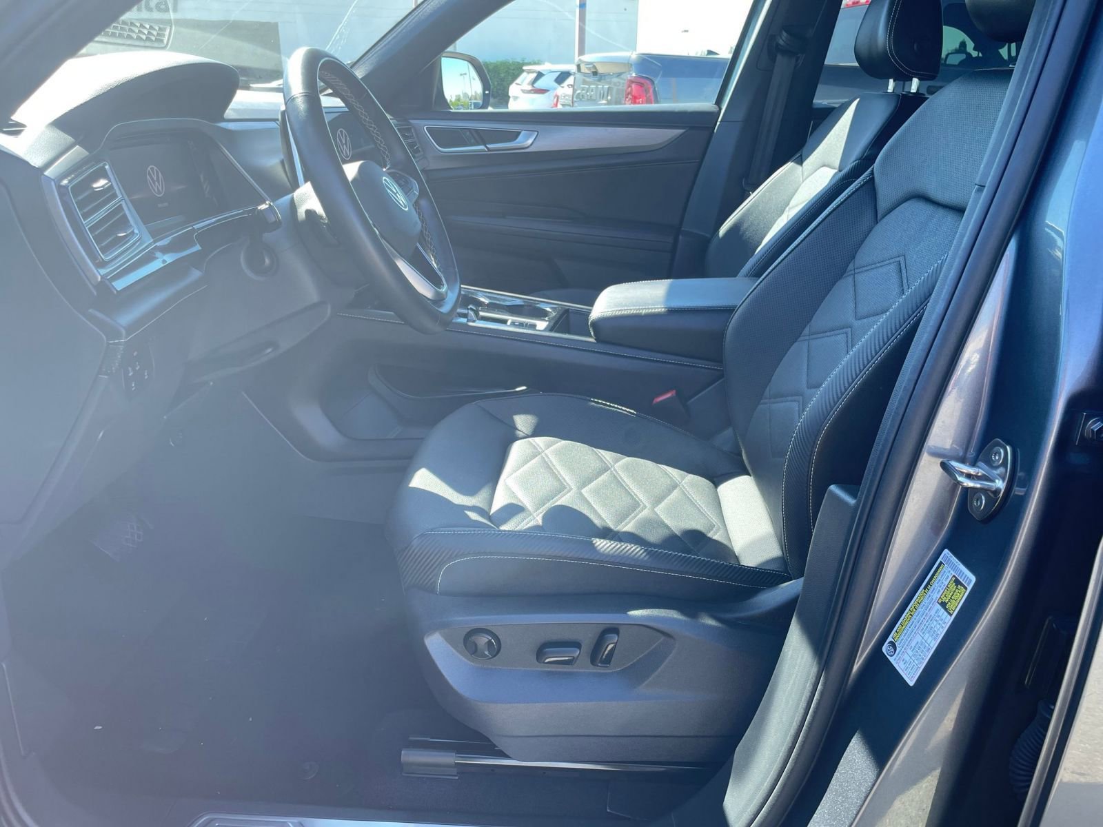 Thumbnail: 2025 Volkswagen Atlas - 29