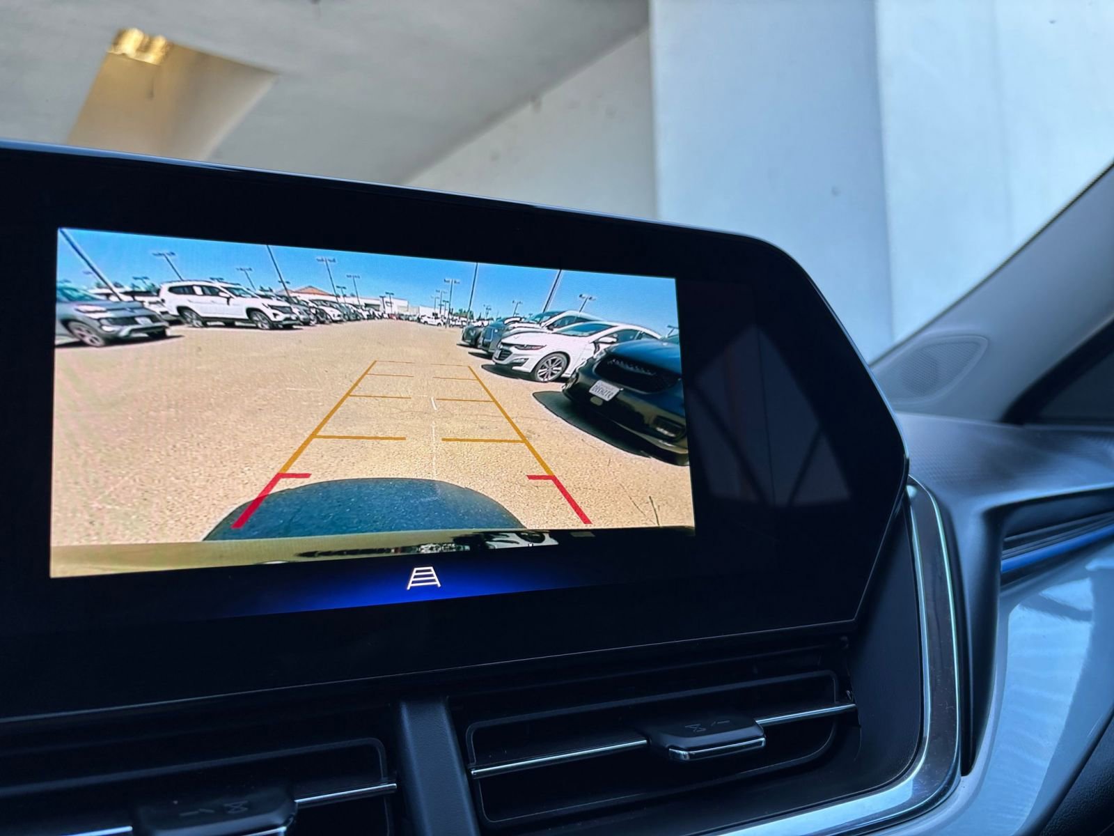 Thumbnail: 2025 Chevrolet Trax - 23