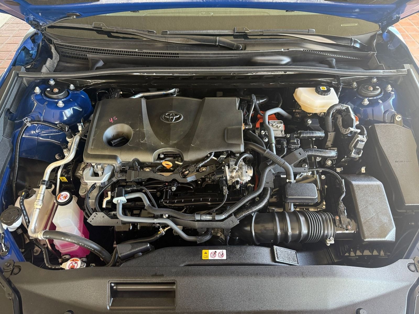 Thumbnail: 2025 Toyota Camry - 31