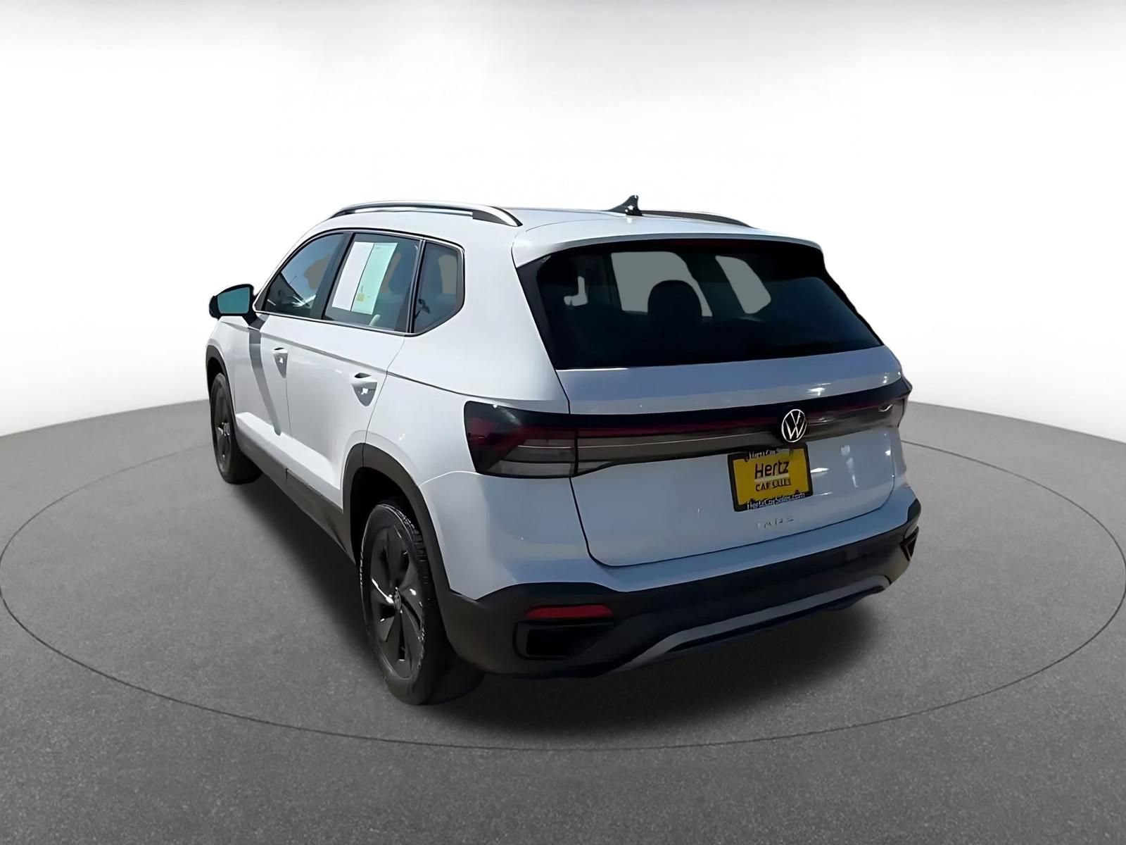 Thumbnail: 2026 Volkswagen Taos - 10