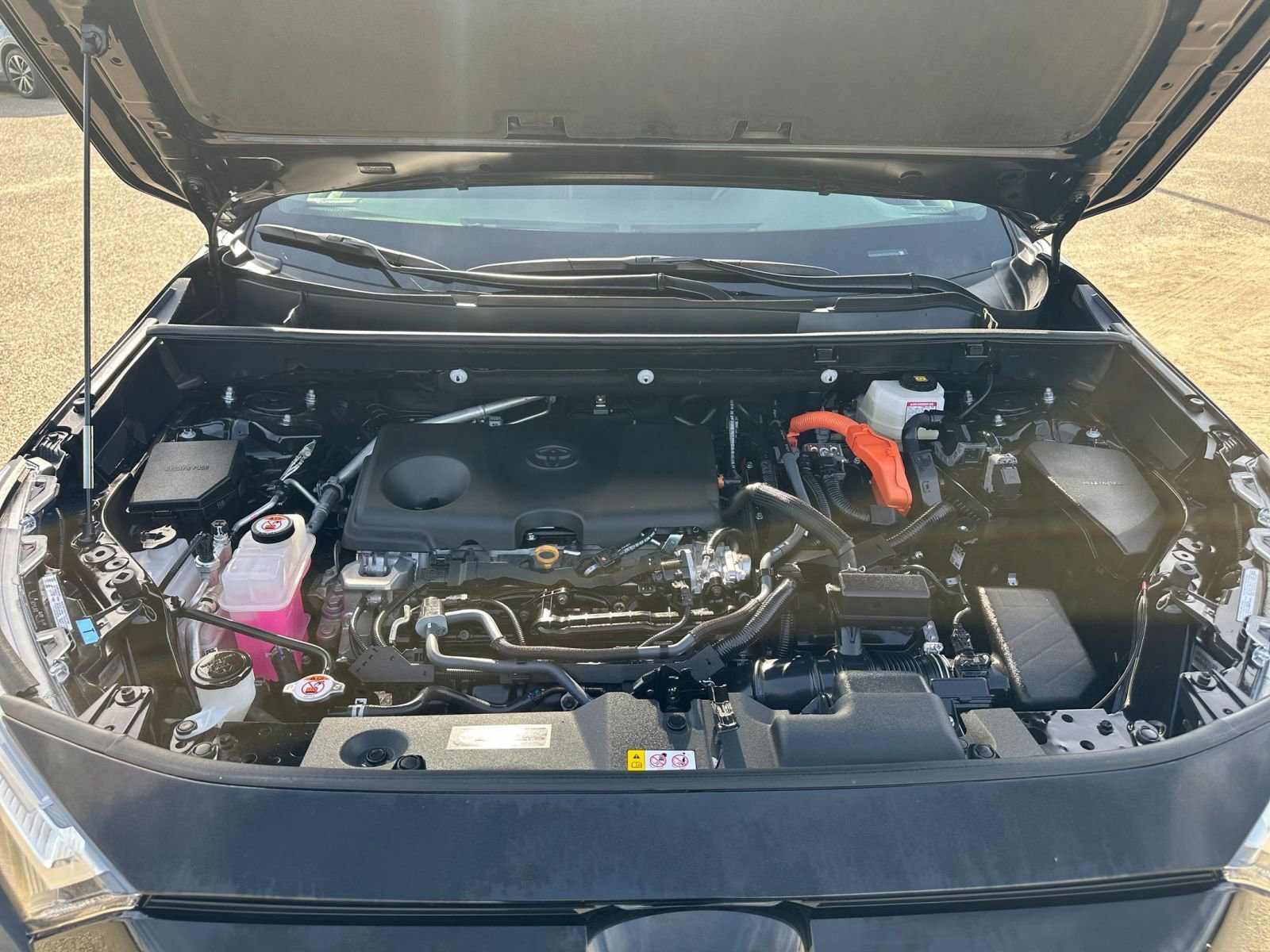 Thumbnail: 2025 Toyota RAV4 - 32