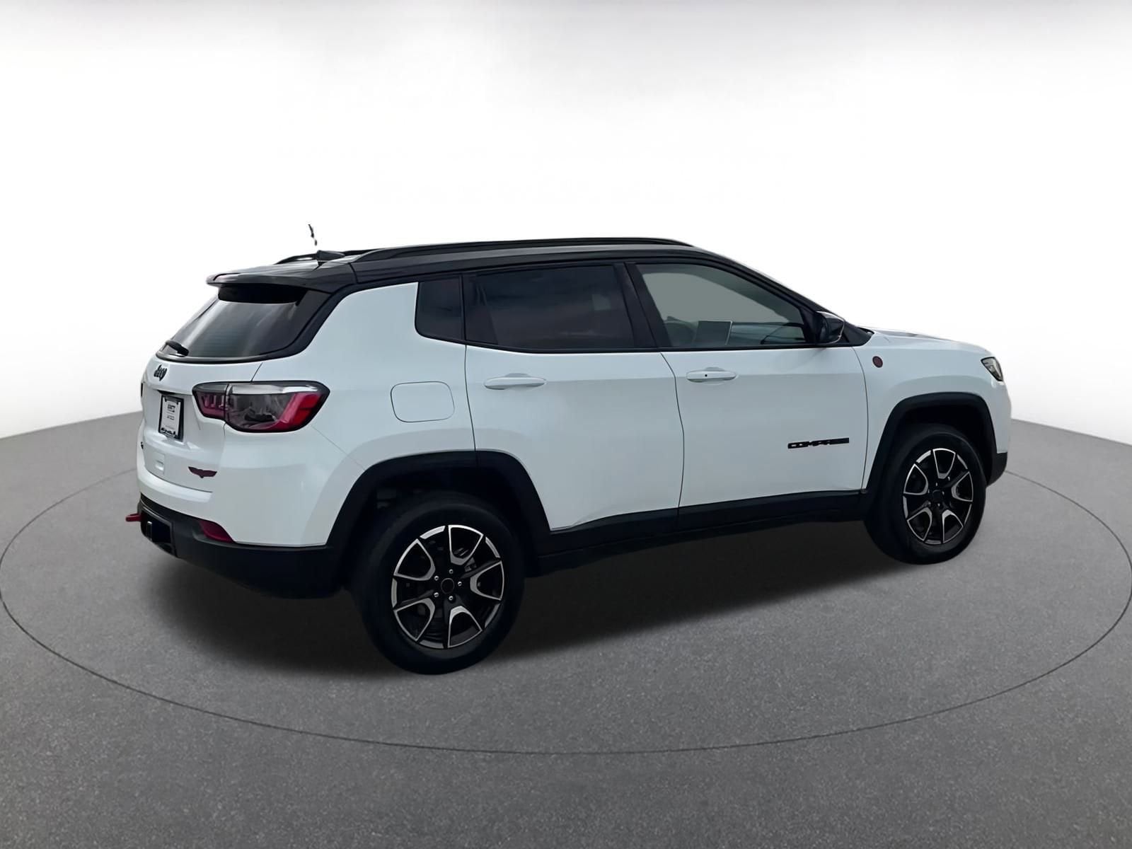 Thumbnail: 2025 Jeep Compass - 15