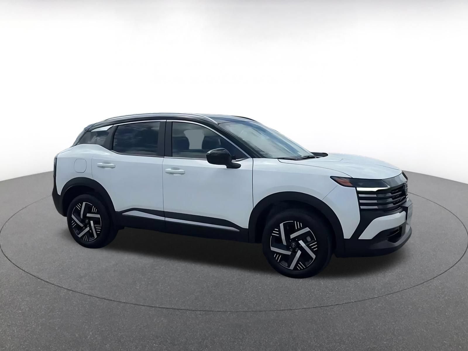 Thumbnail: 2026 Nissan Kicks - 2
