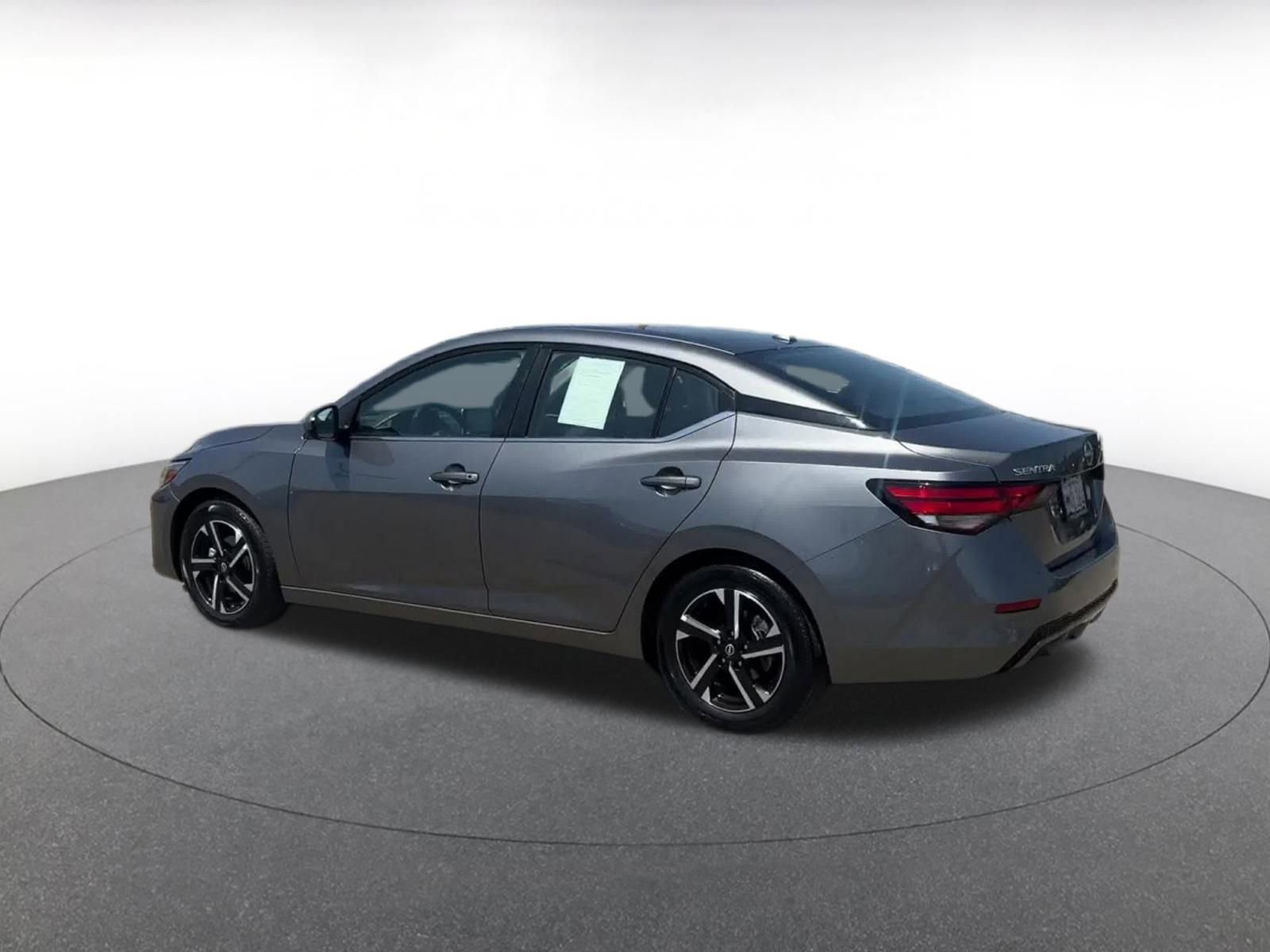 Thumbnail: 2024 Nissan Sentra - 10