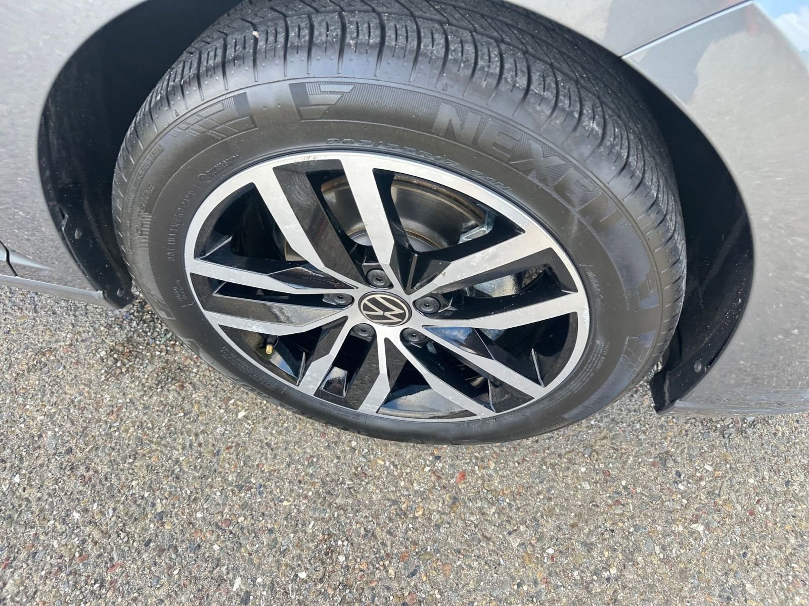 Thumbnail: 2025 Volkswagen Jetta - 34