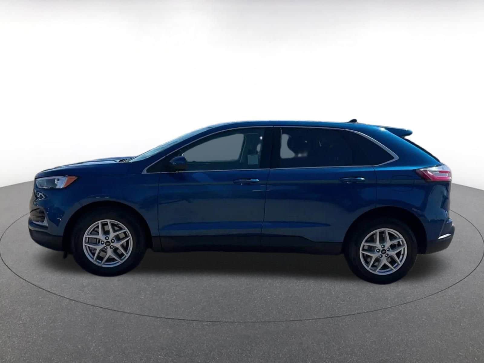 Thumbnail: 2024 Ford Edge - 9