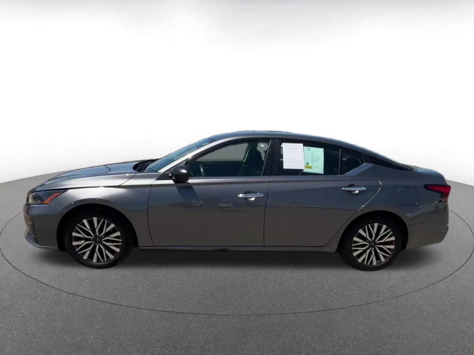 Thumbnail: 2024 Nissan Altima - 9
