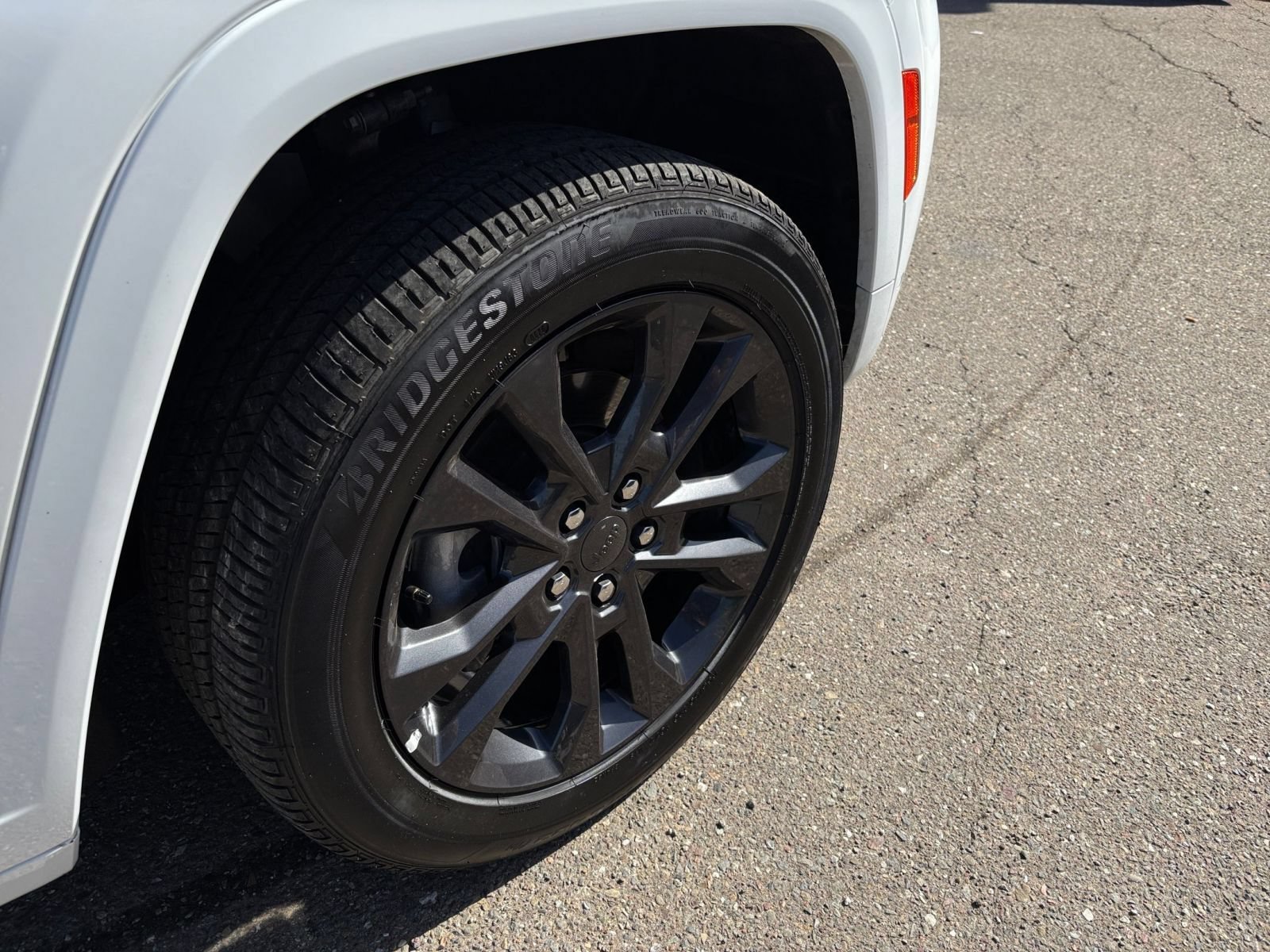 Thumbnail: 2026 Jeep Grand Cherokee - 33