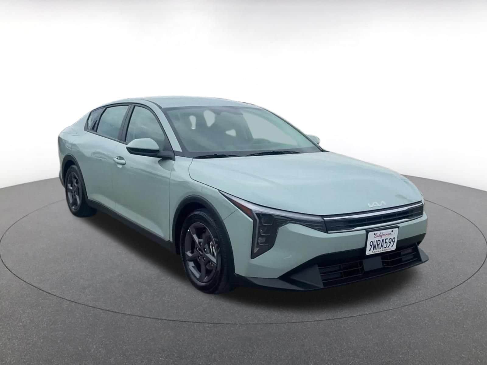 Thumbnail: 2026 Kia K4 - 3