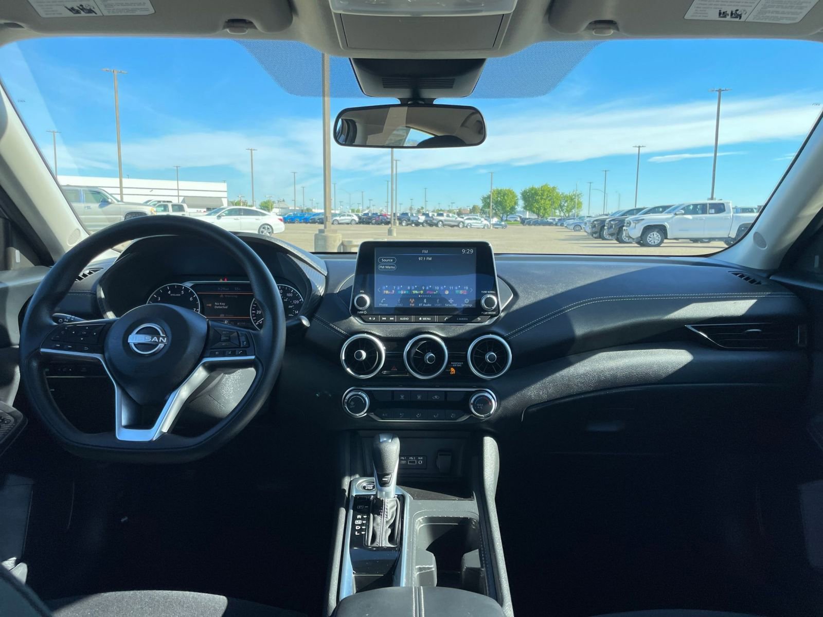 Thumbnail: 2025 Nissan Sentra - 32