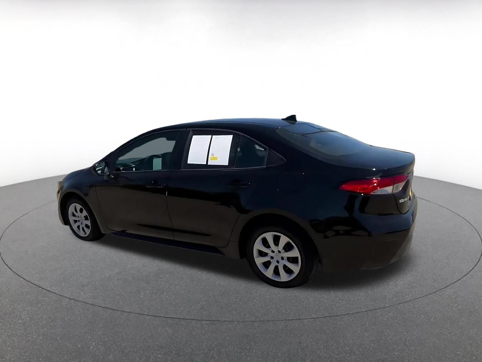 Thumbnail: 2025 Toyota Corolla - 10