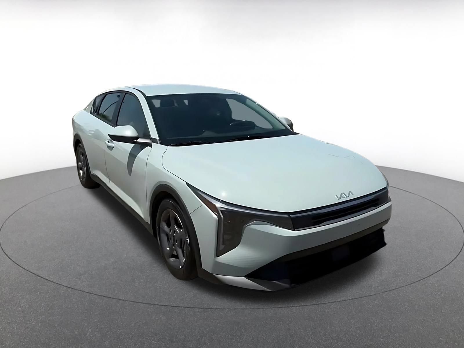 Thumbnail: 2026 Kia K4 - 3
