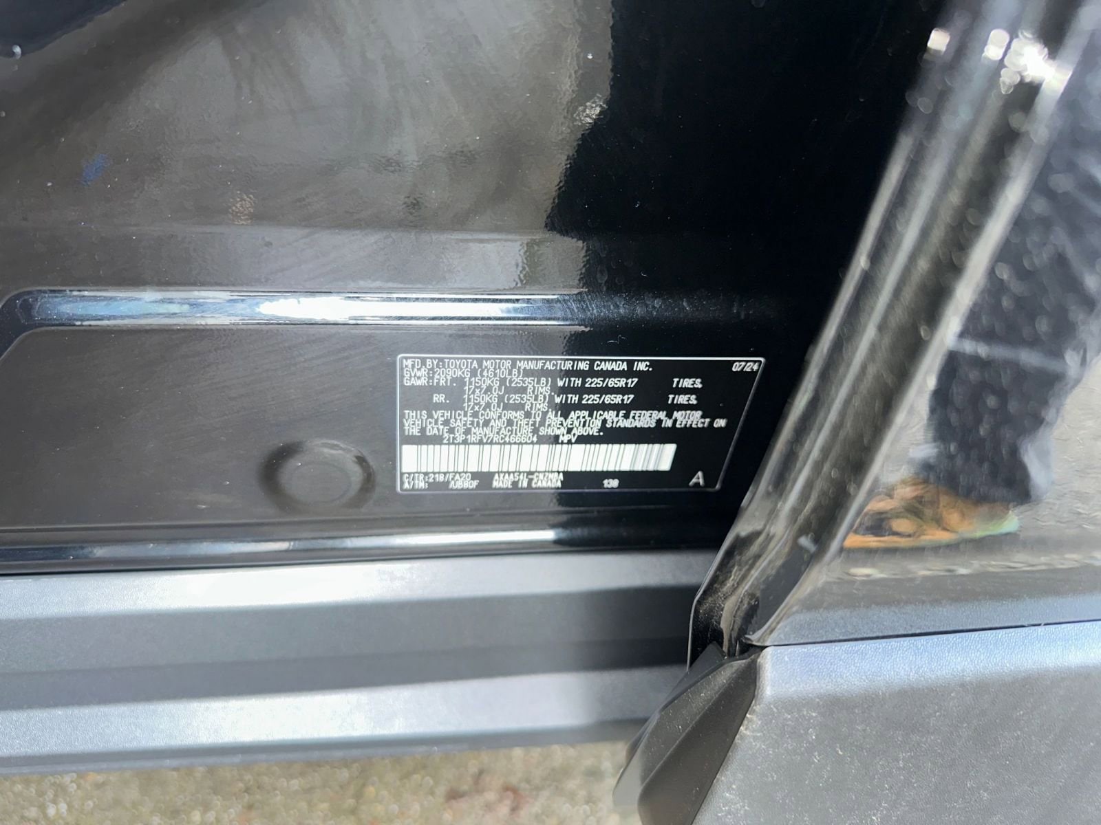 2024 Toyota RAV4 XLE 29