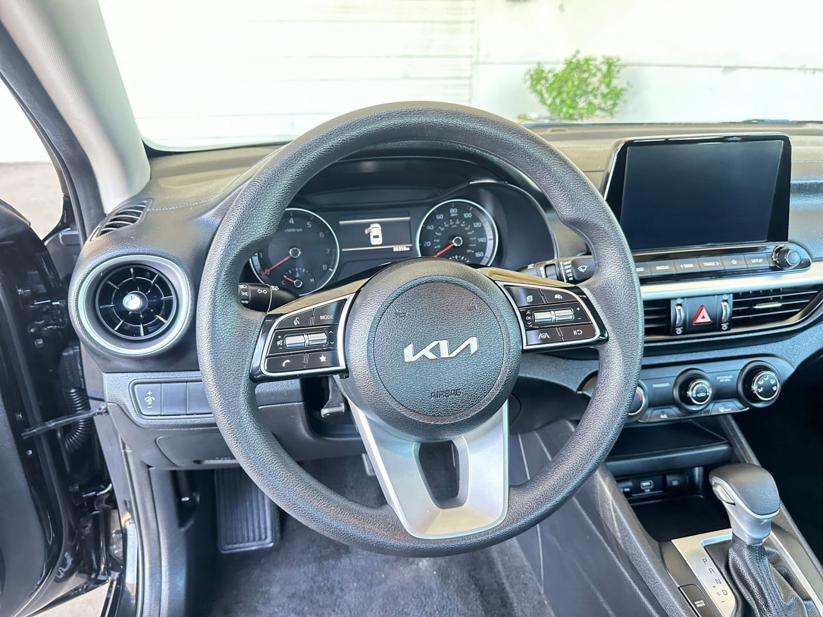 2024 Kia Forte LXS 28