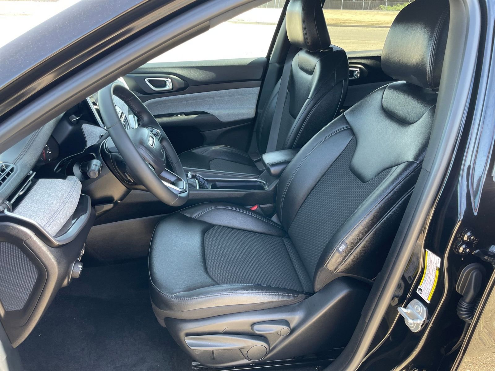 Thumbnail: 2025 Jeep Compass - 35