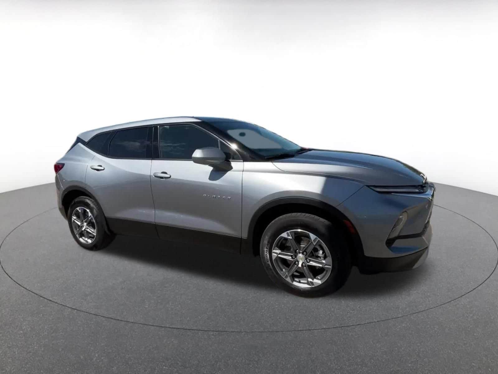 Thumbnail: 2025 Chevrolet Blazer - 2