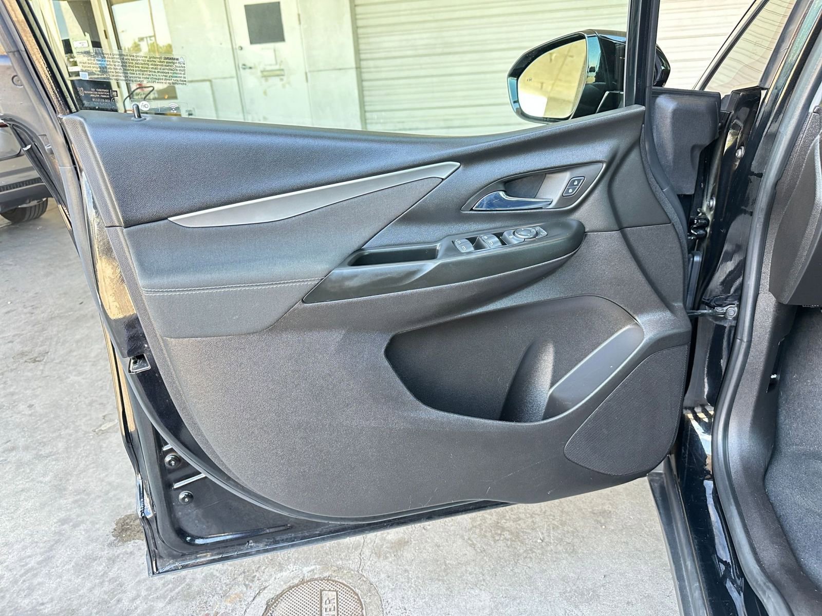 Thumbnail: 2023 Chevrolet Bolt EV - 25