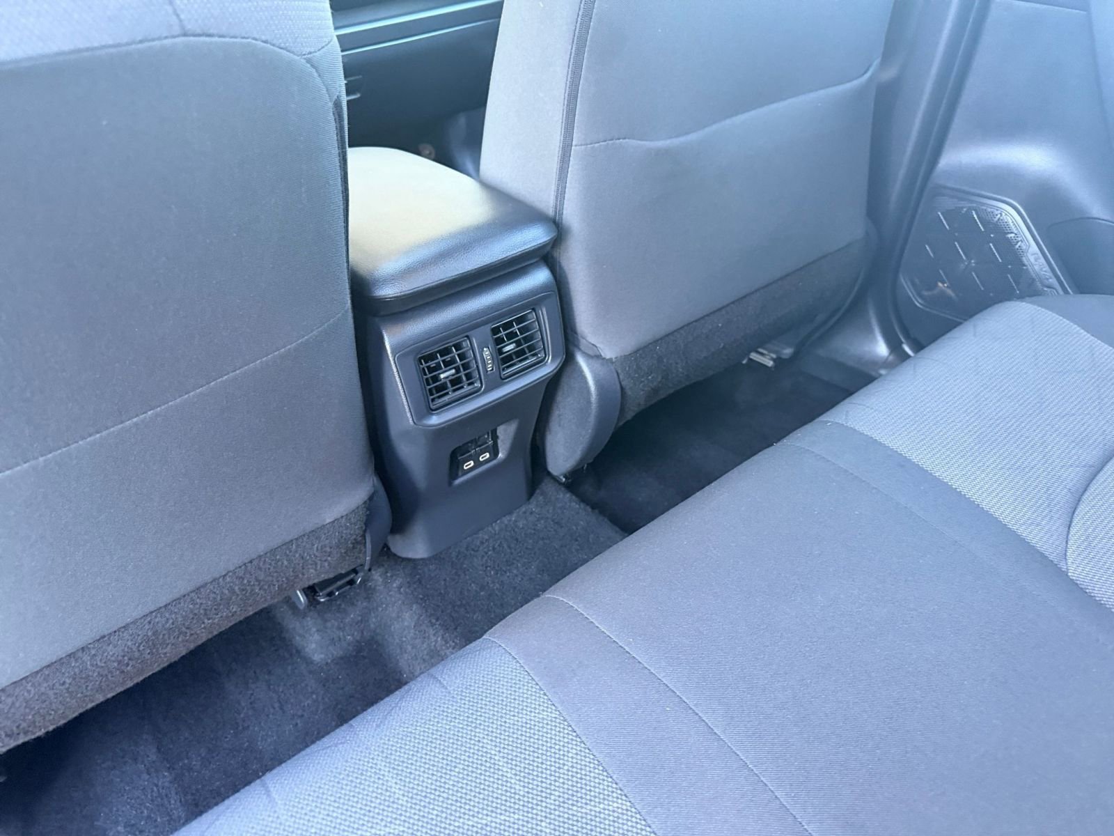 Thumbnail: 2025 Toyota RAV4 - 24