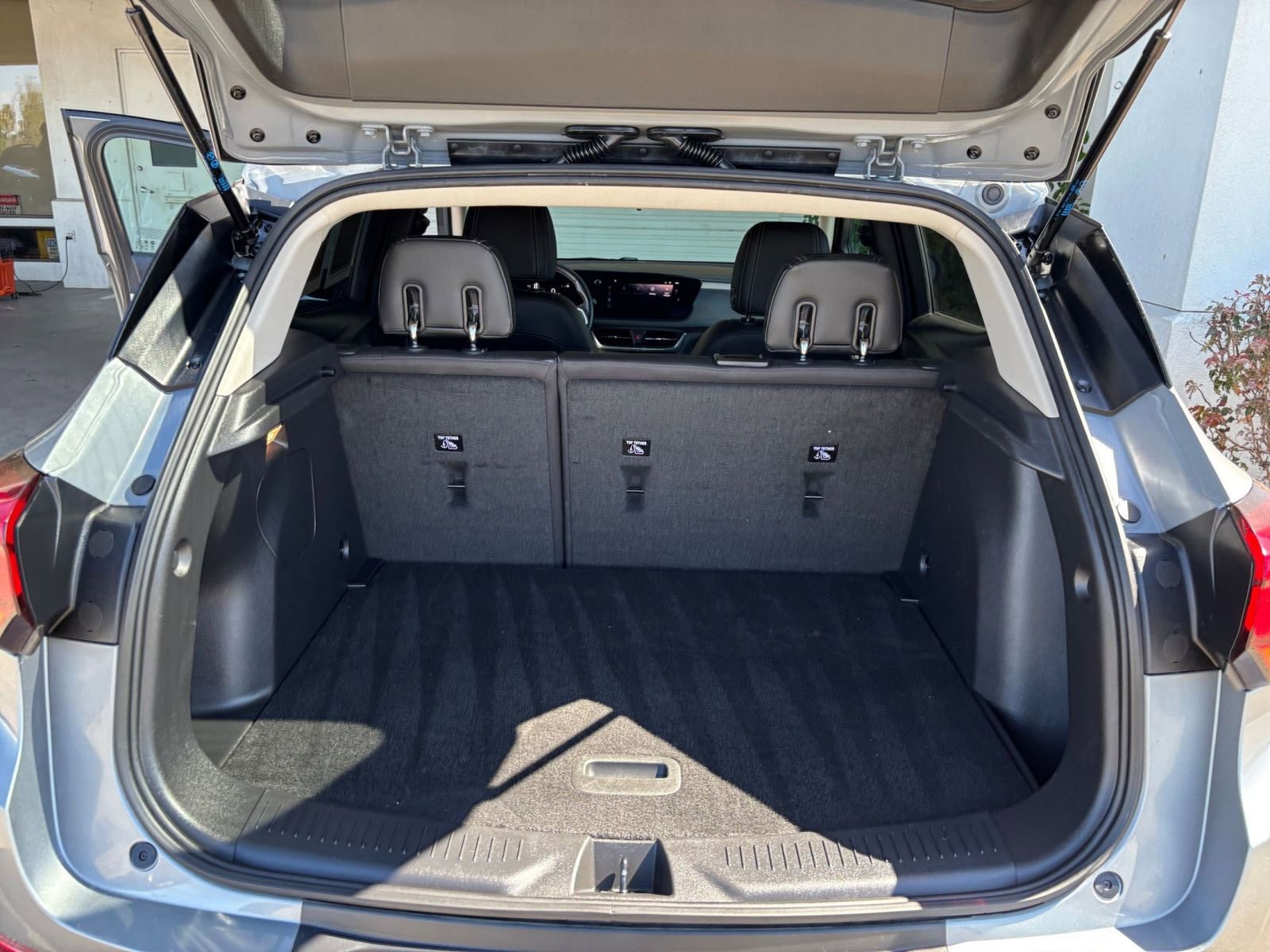 Thumbnail: 2025 Buick Encore GX - 31