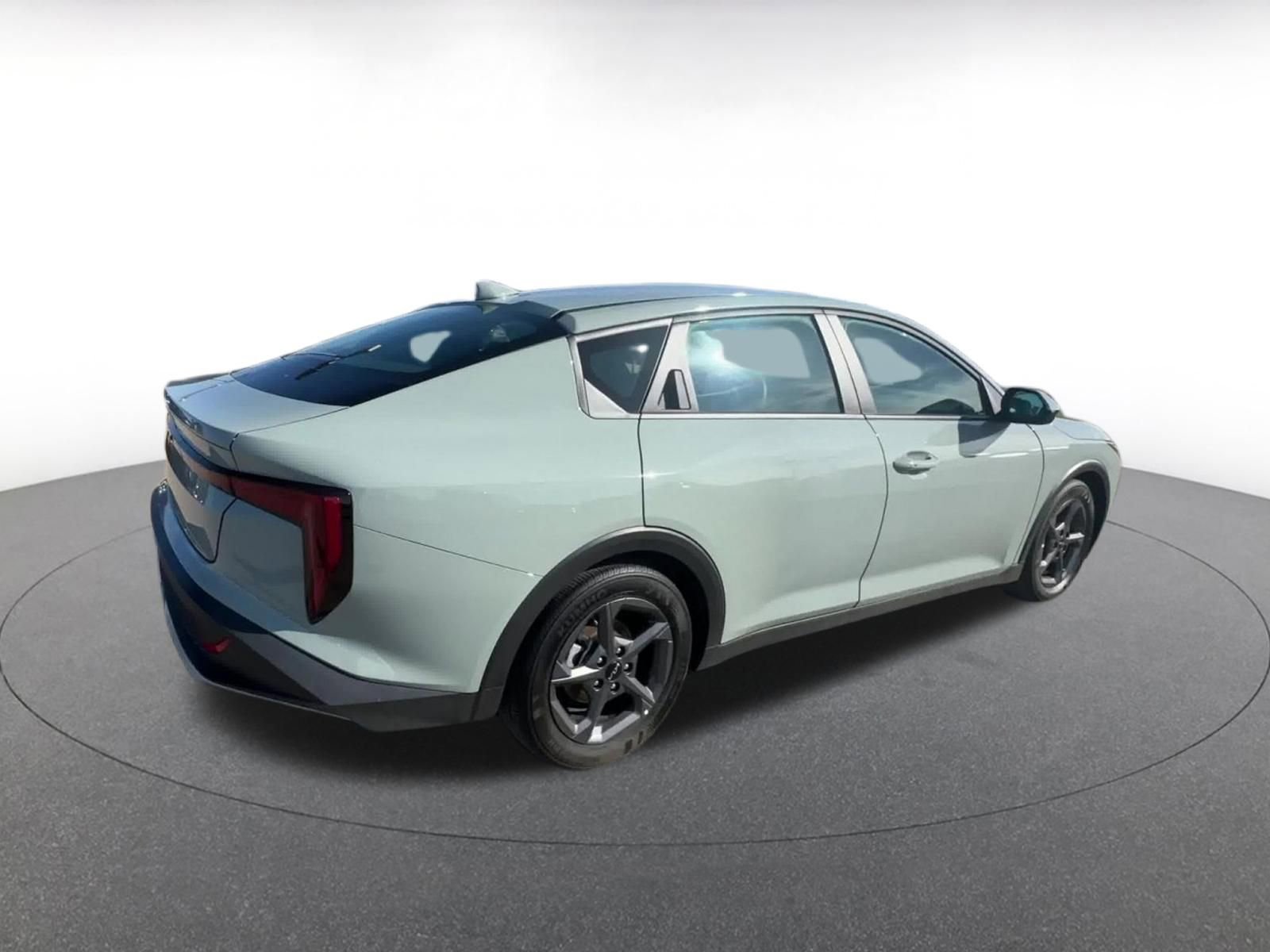 Thumbnail: 2025 Kia K4 - 15