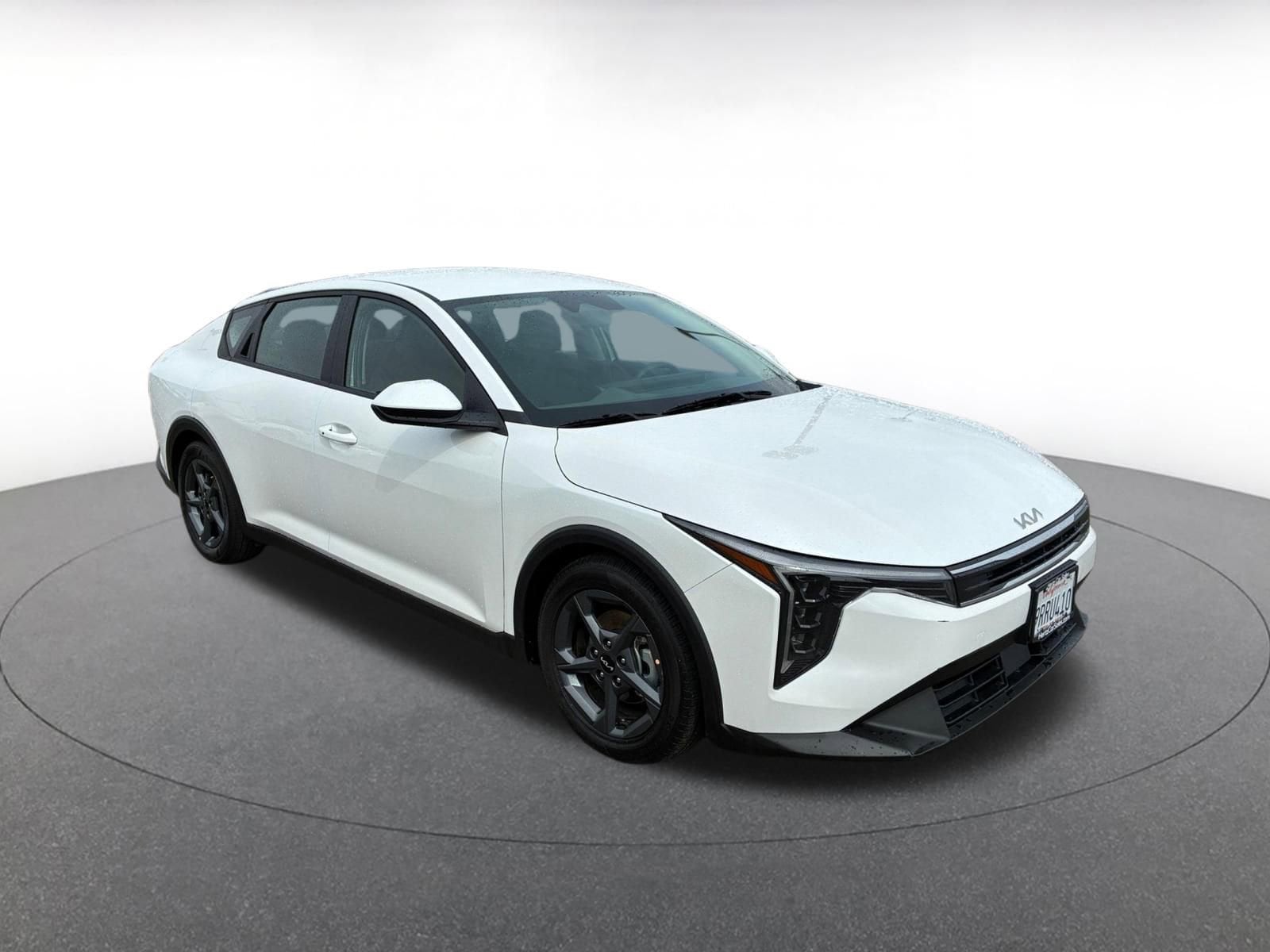 Thumbnail: 2025 Kia K4 - 1