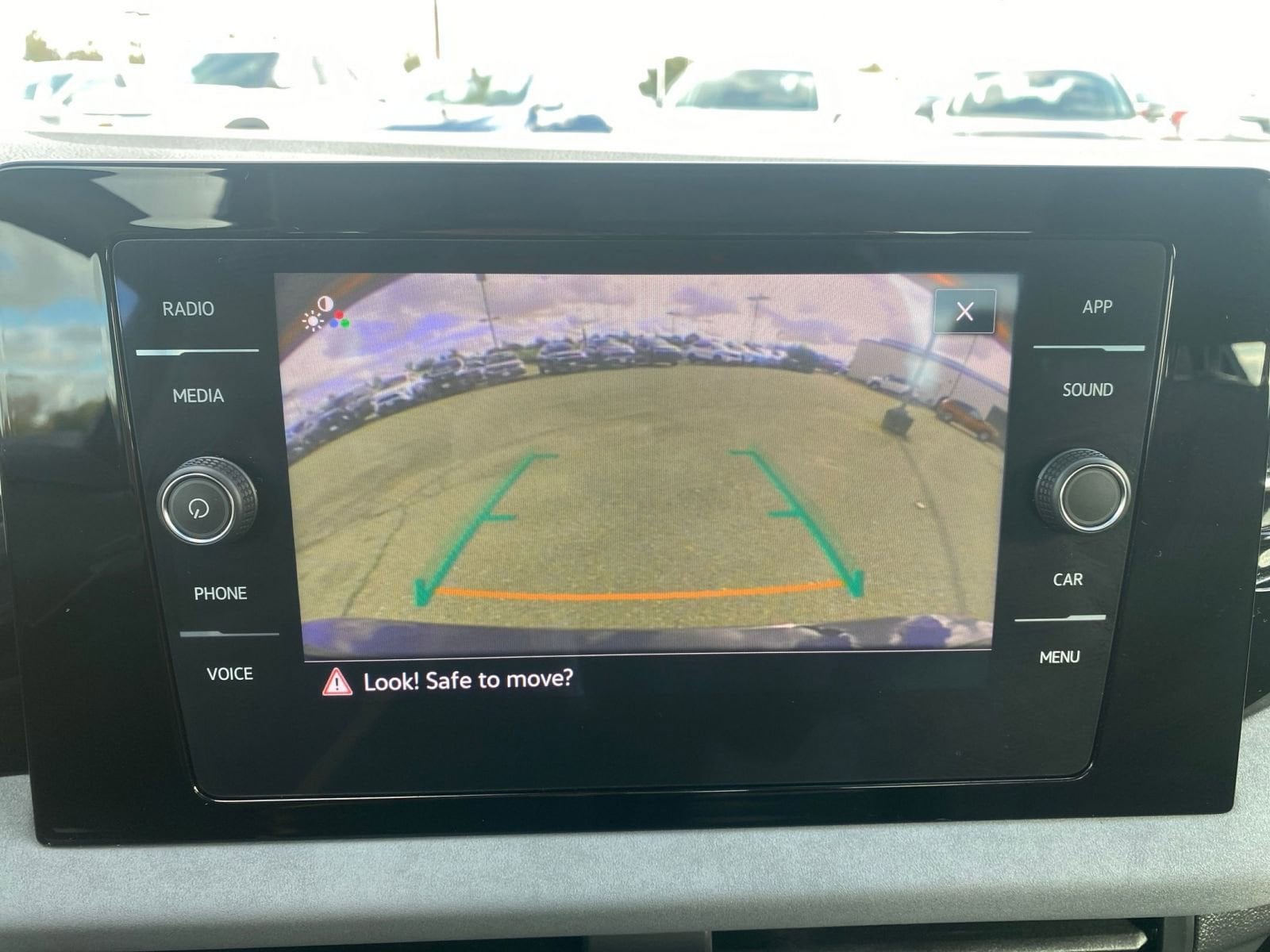 Thumbnail: 2025 Volkswagen Jetta - 17