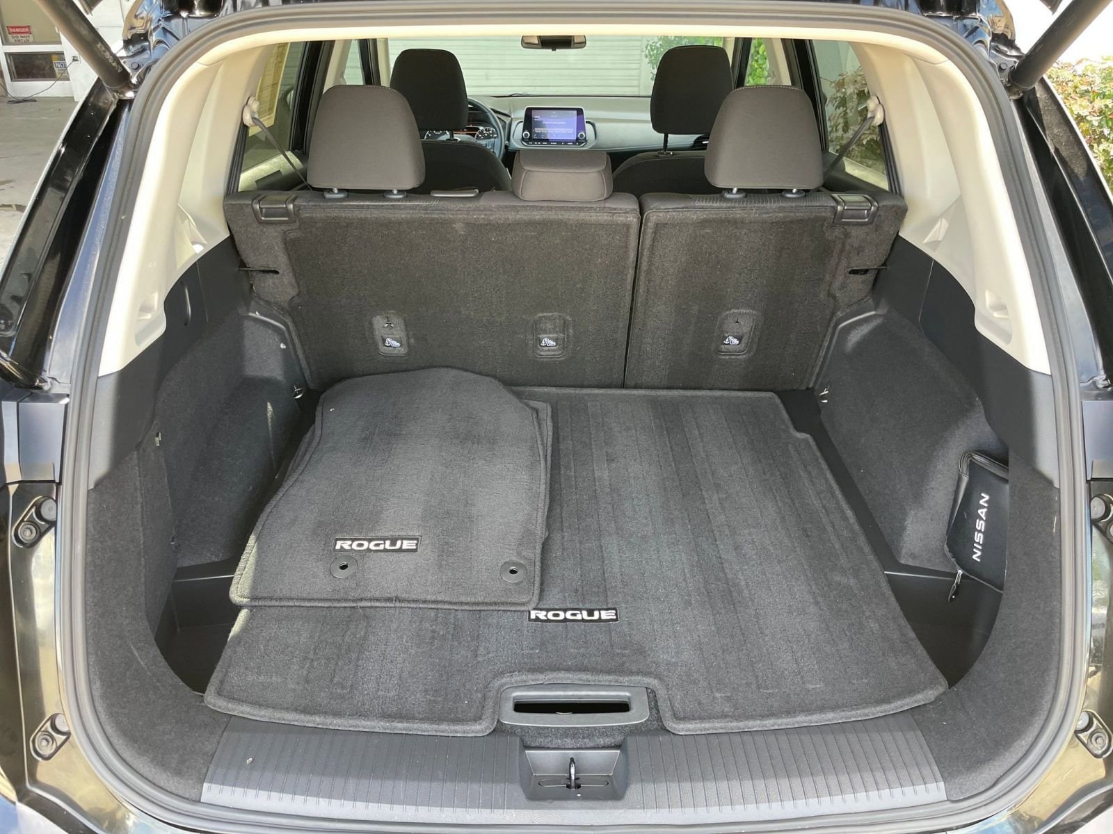 Thumbnail: 2025 Nissan Rogue - 33