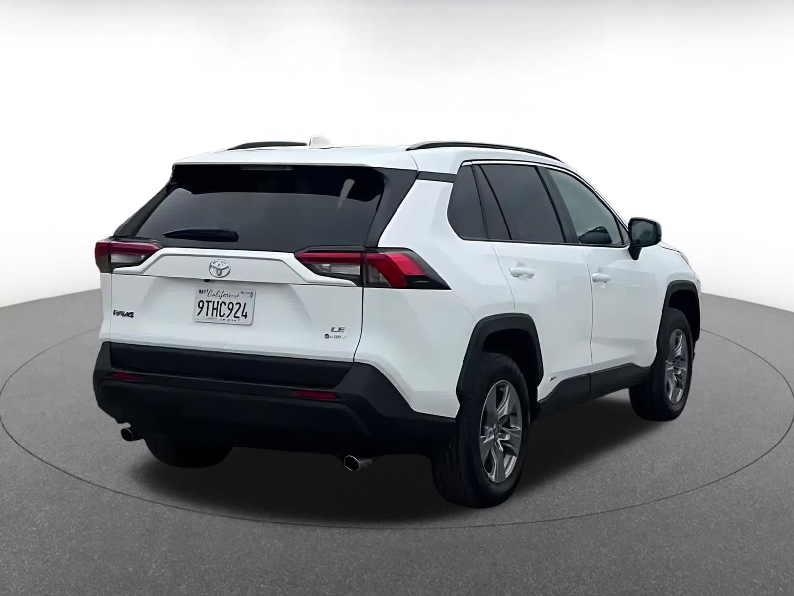 Thumbnail: 2025 Toyota RAV4 - 14