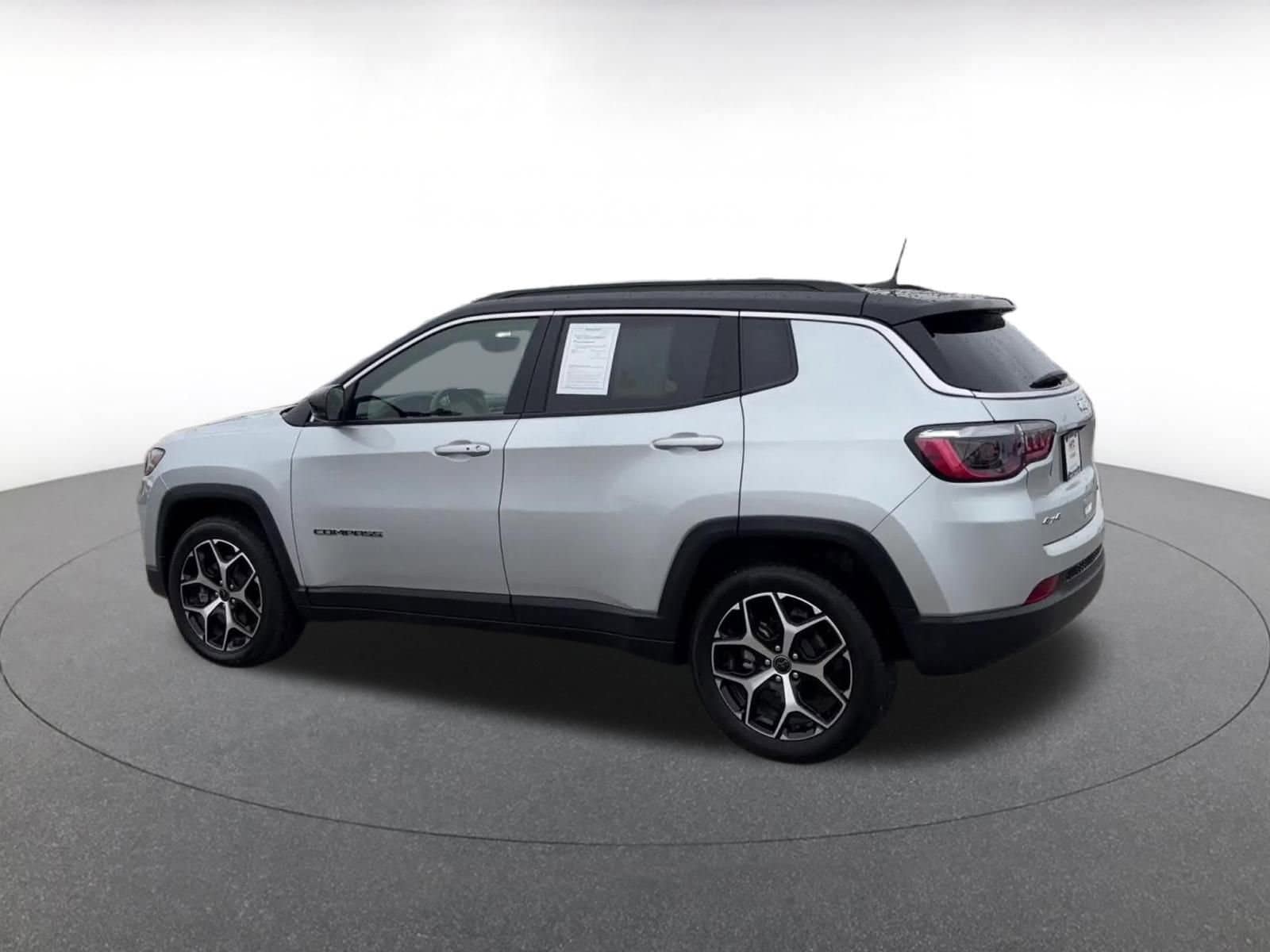 Thumbnail: 2025 Jeep Compass - 10
