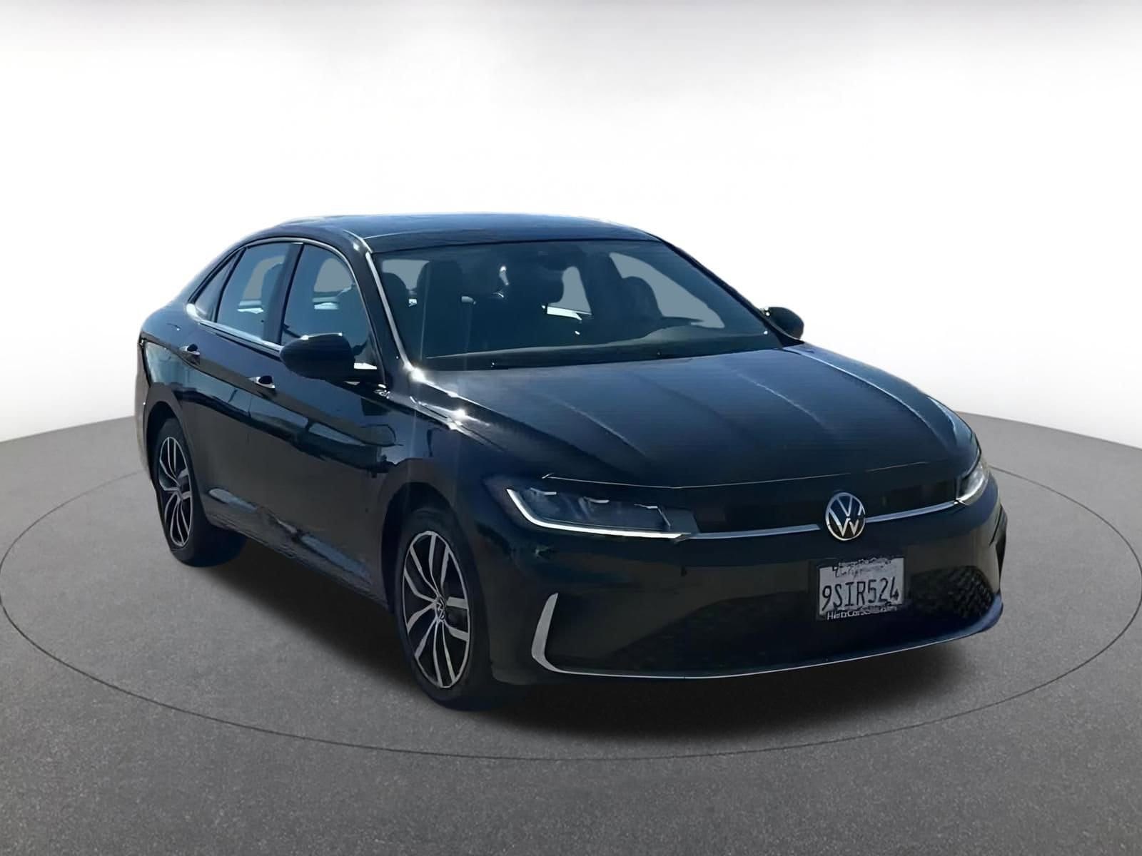 Thumbnail: 2025 Volkswagen Jetta - 3
