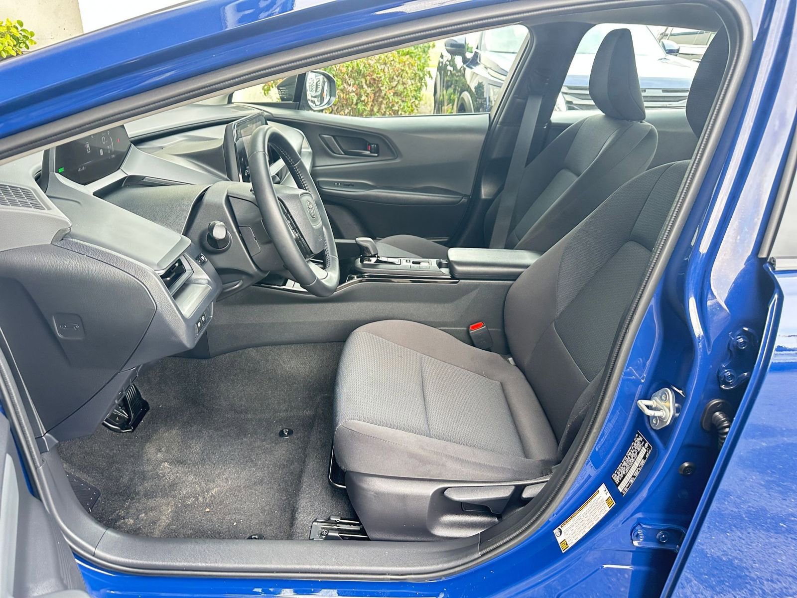 Thumbnail: 2025 Toyota Prius - 27